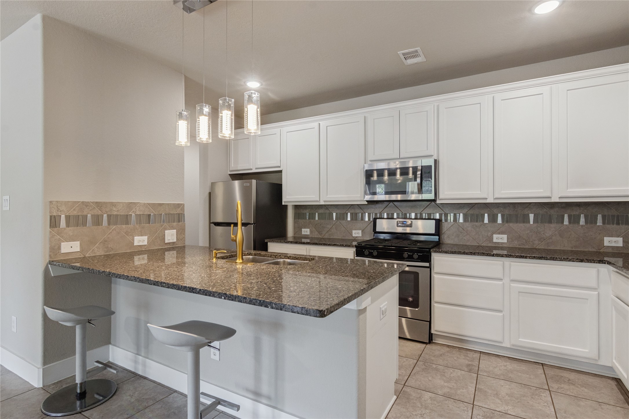 20610 Alfonso Court Property Photo 8