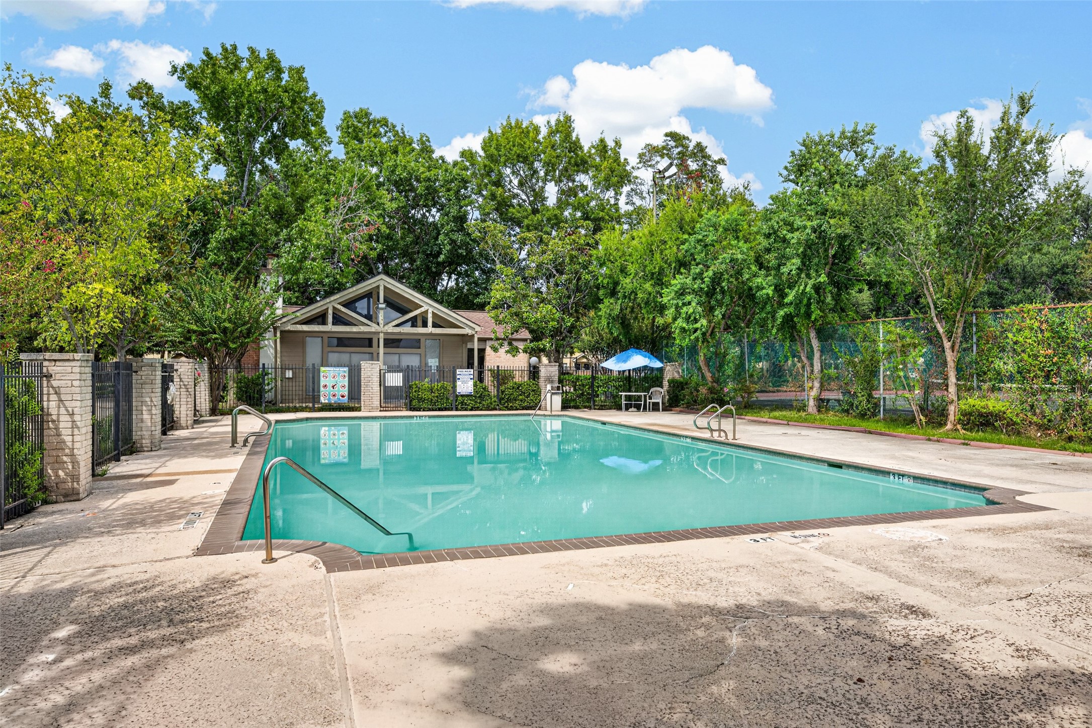 10047 Westpark Drive 65 Property Photo 11
