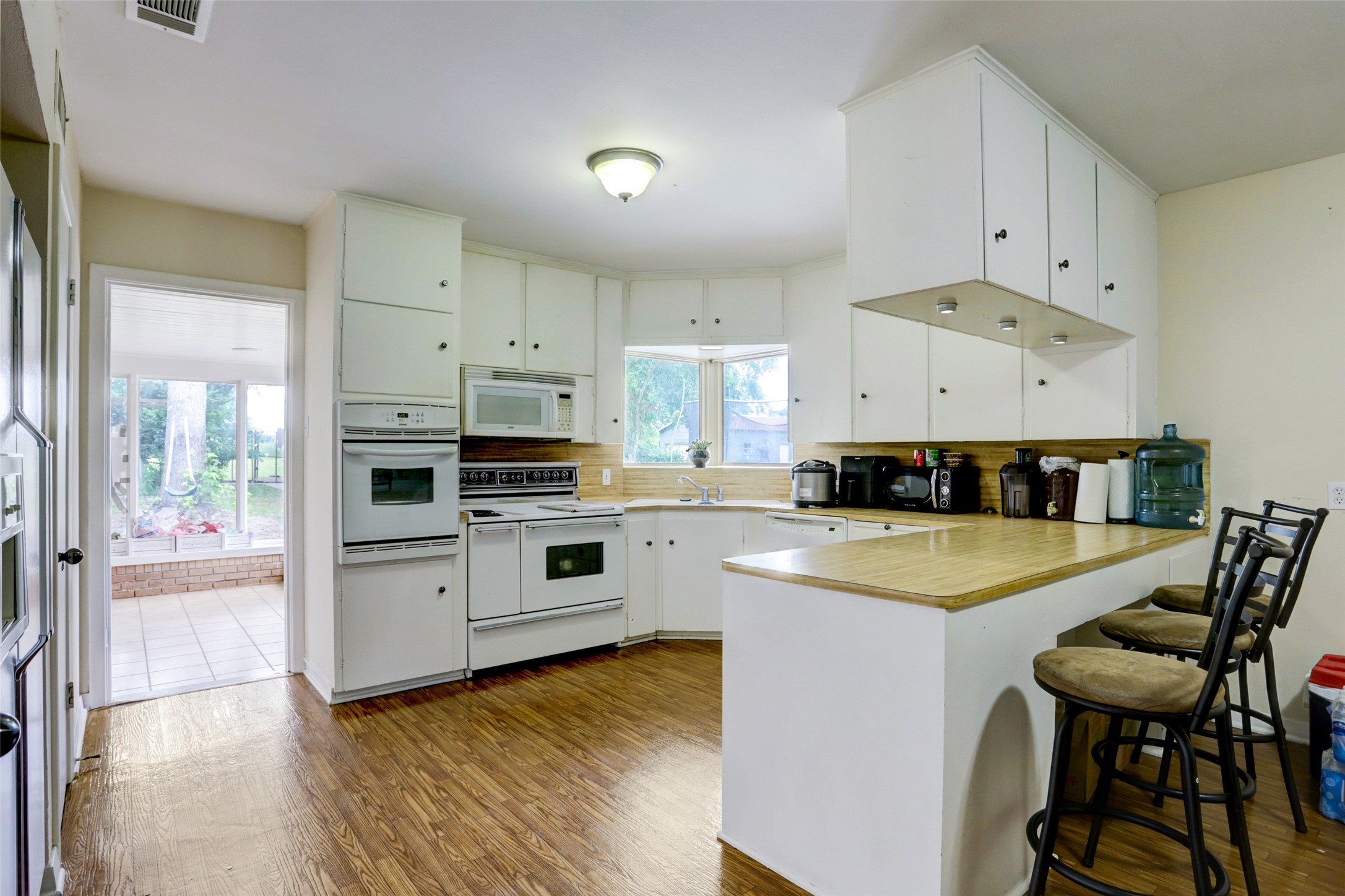 822 N Meyer Street Property Photo 4