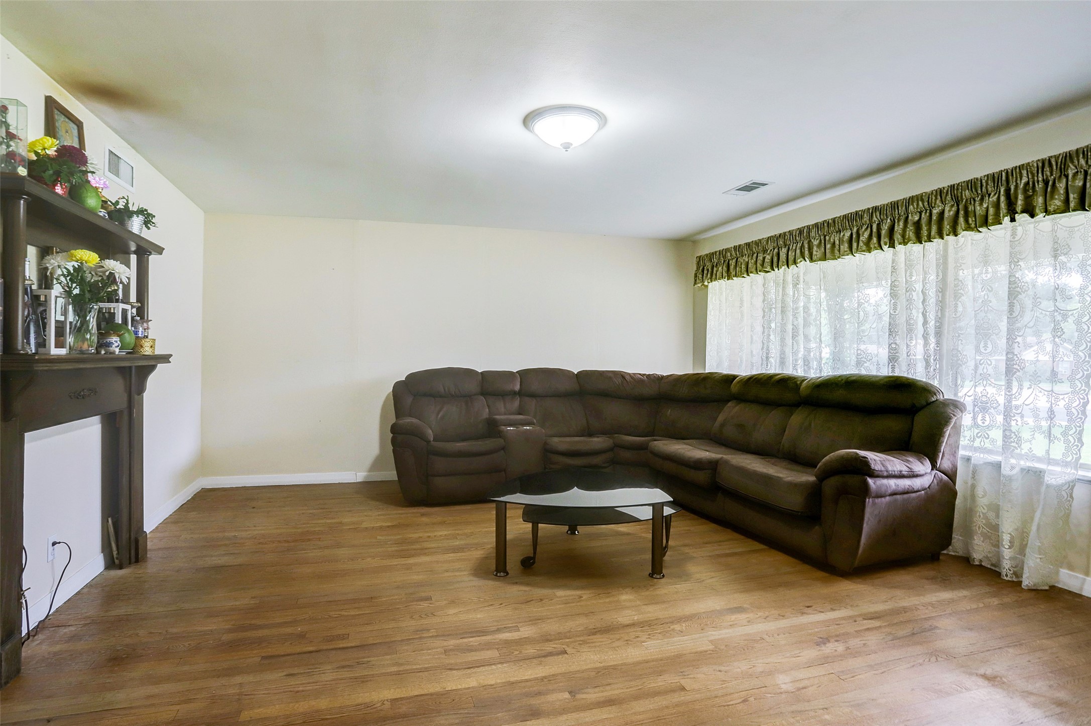 822 N Meyer Street Property Photo 7