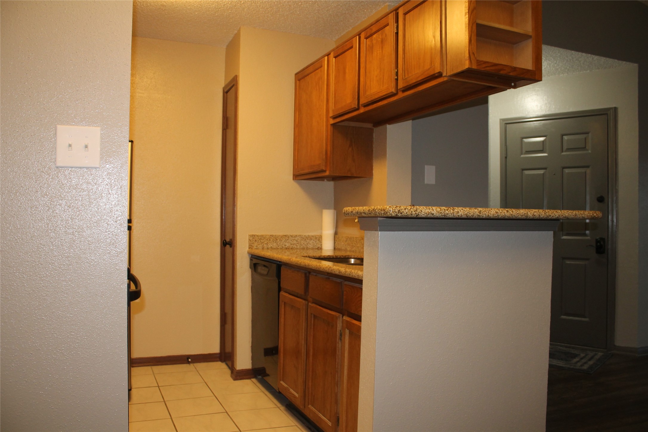 2121 Hepburn Street 408 Property Photo 6