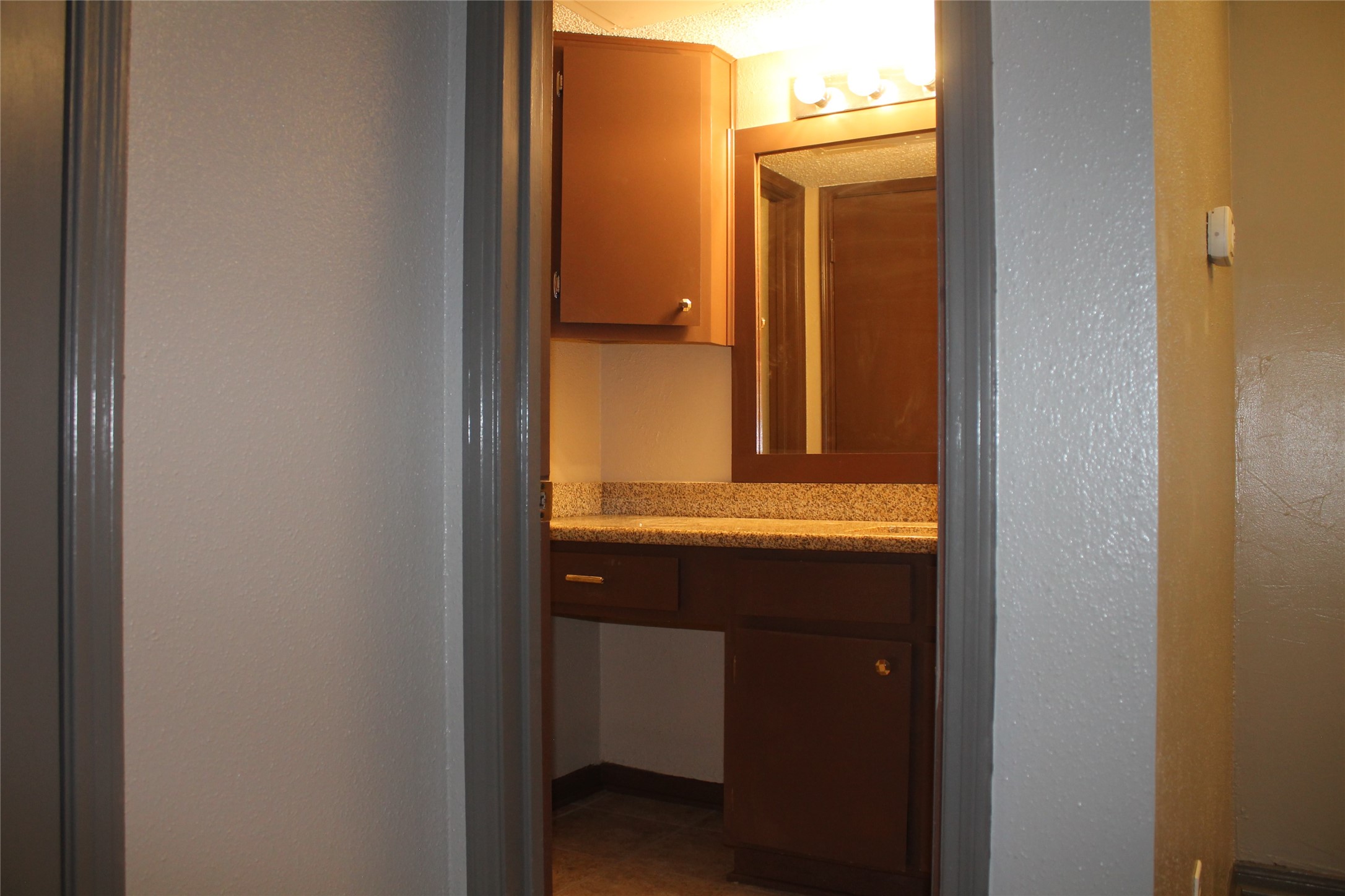 2121 Hepburn Street 408 Property Photo 8