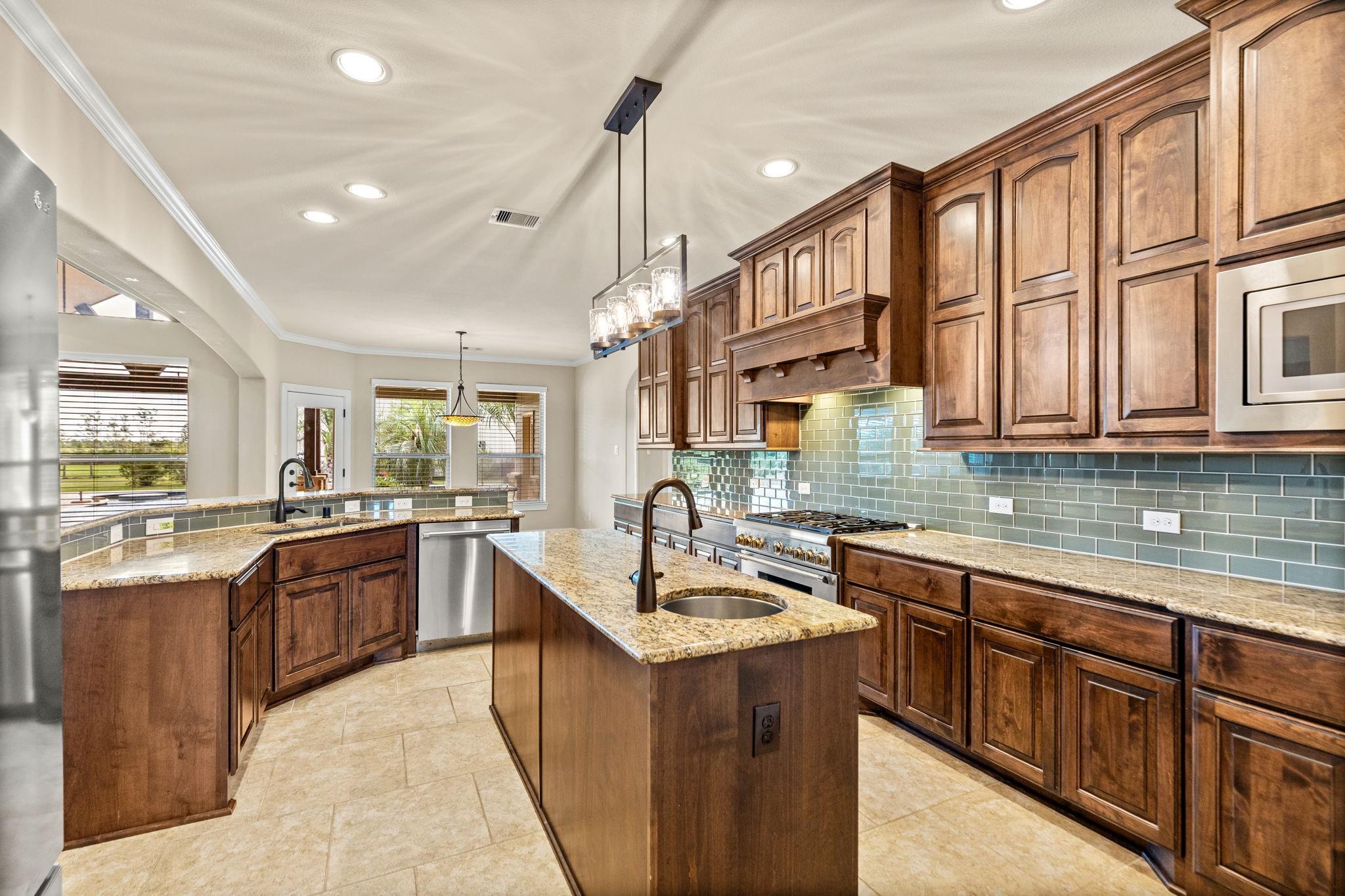 3755 County Road 160, Alvin Tx 77511 Property Photo 6