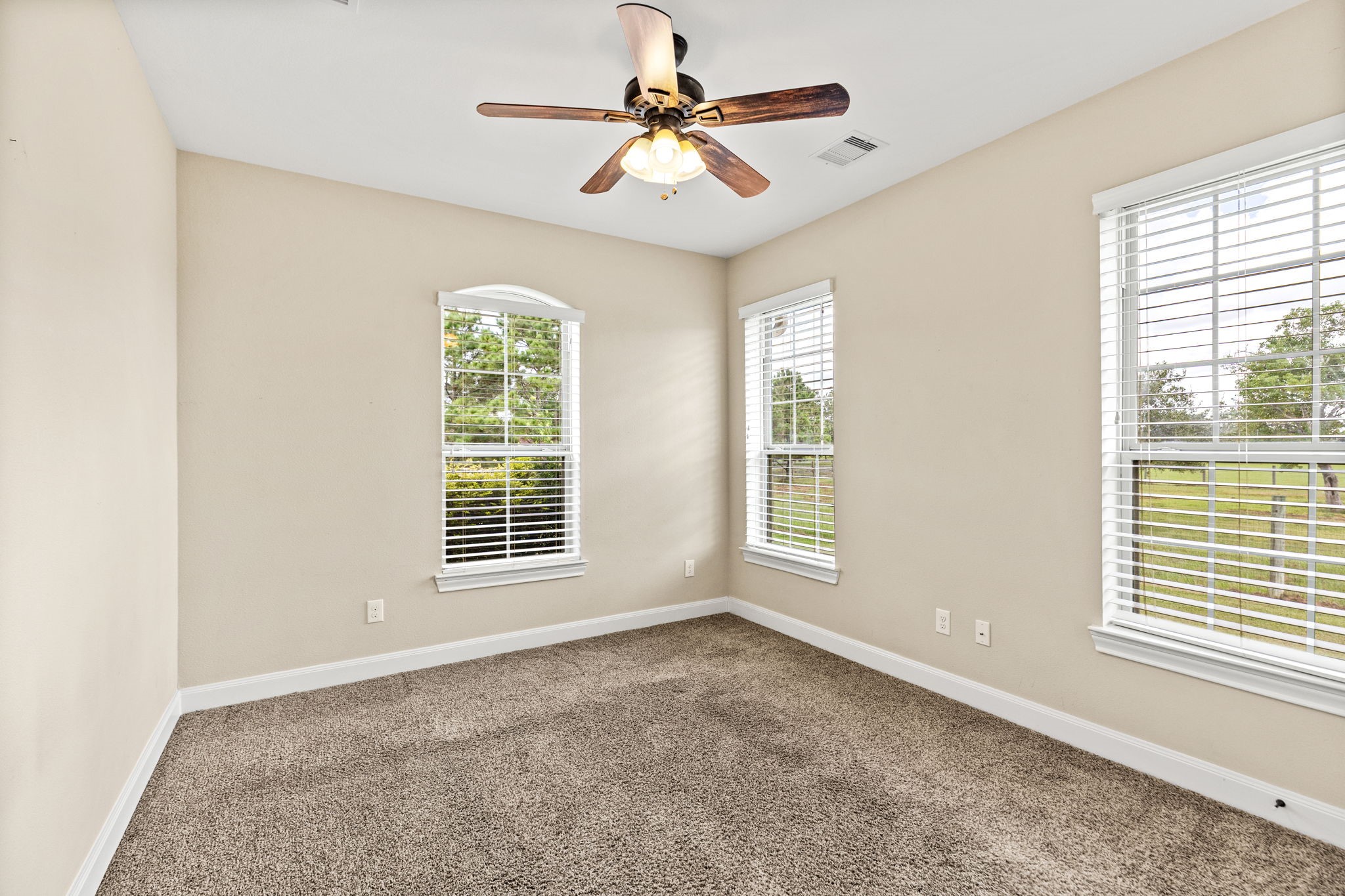 3755 County Road 160 Property Photo 16