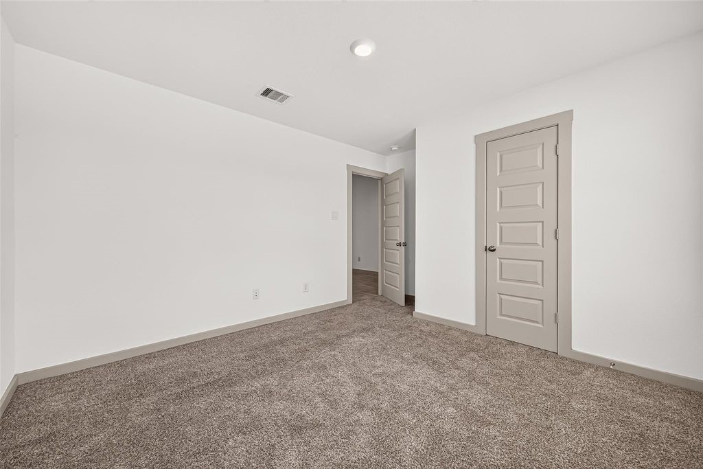 8043 Black Forest Lane Property Photo 15