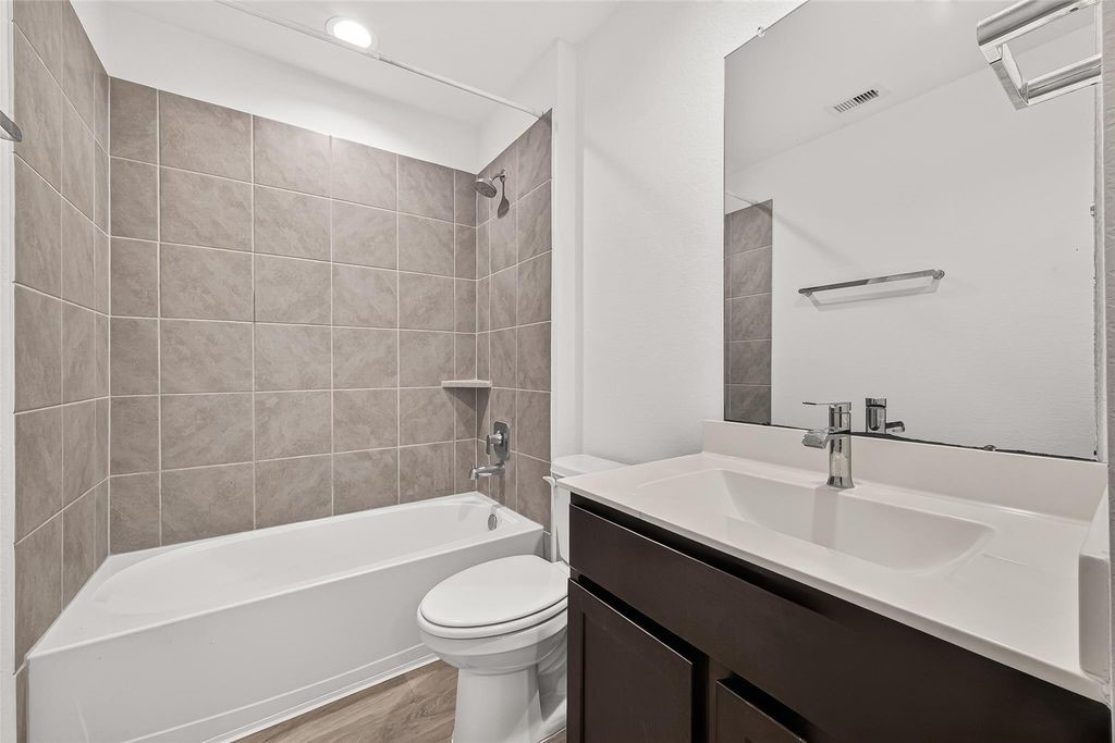 8043 Black Forest Lane Property Photo 16
