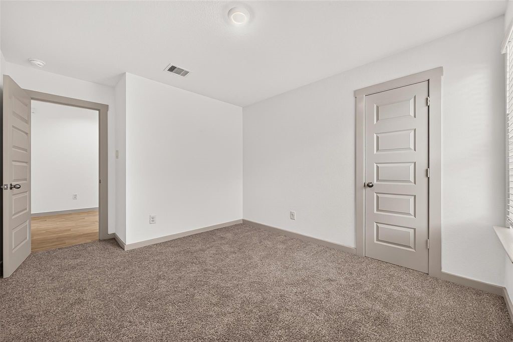 8043 Black Forest Lane Property Photo 20