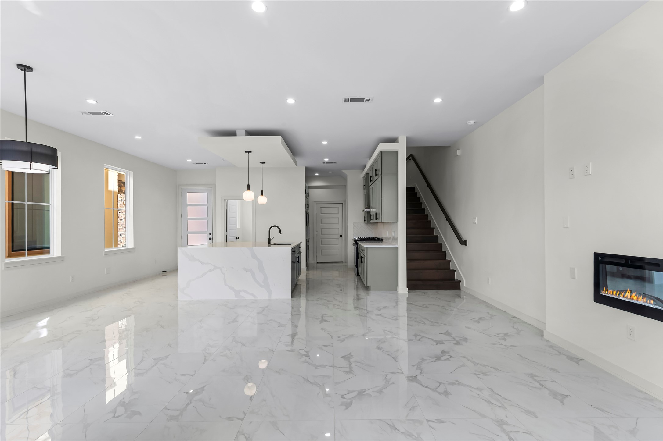 2934 El Fenice Lane Property Photo 4