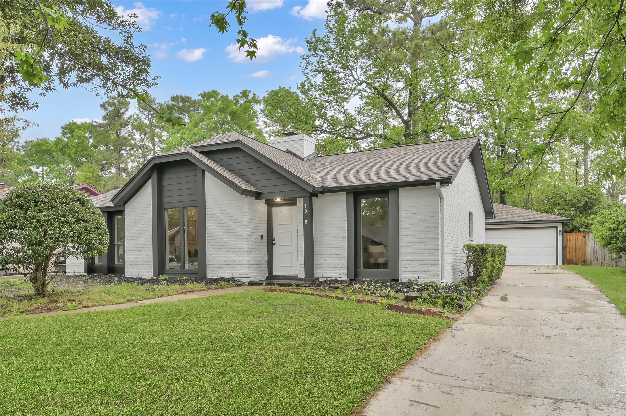 4018 Cedar Forest Drive Property Photo 1