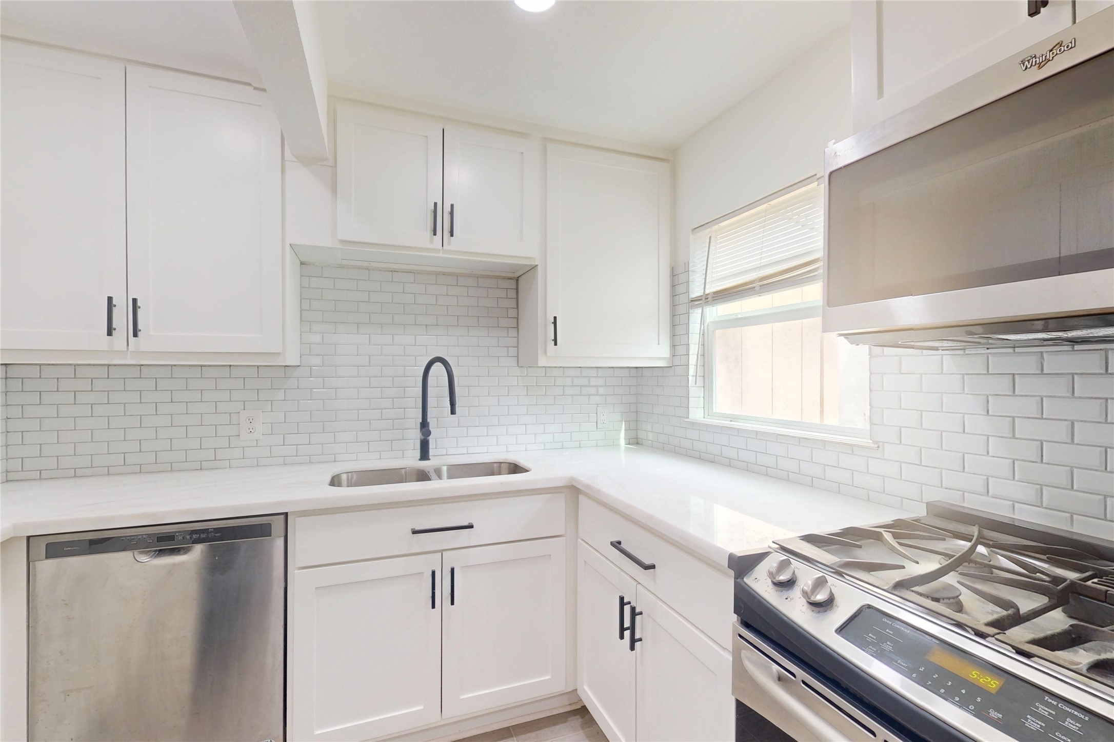 3830 Cosby Street Property Photo 4