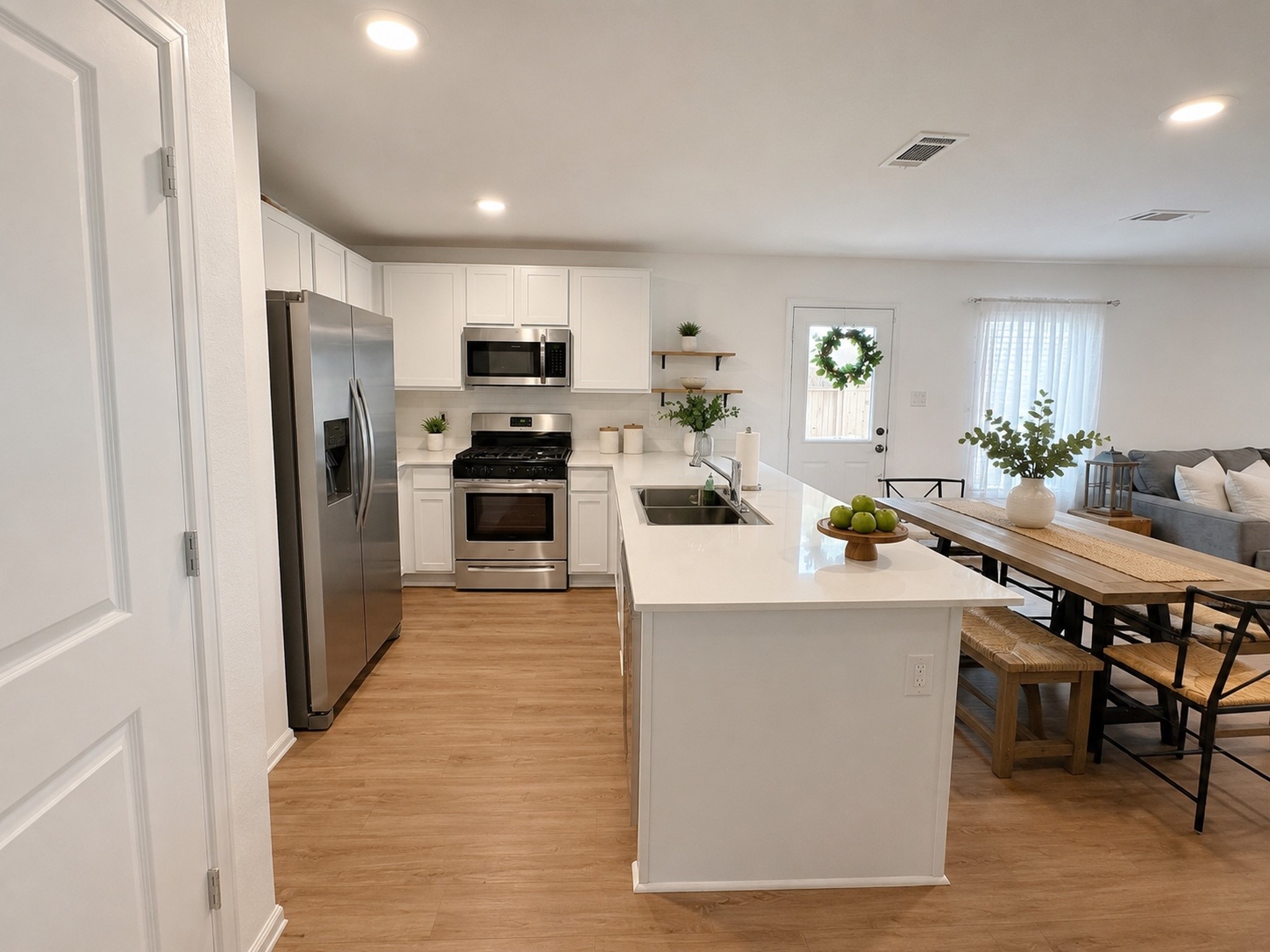 20910 Zuccala Drive Property Photo 7