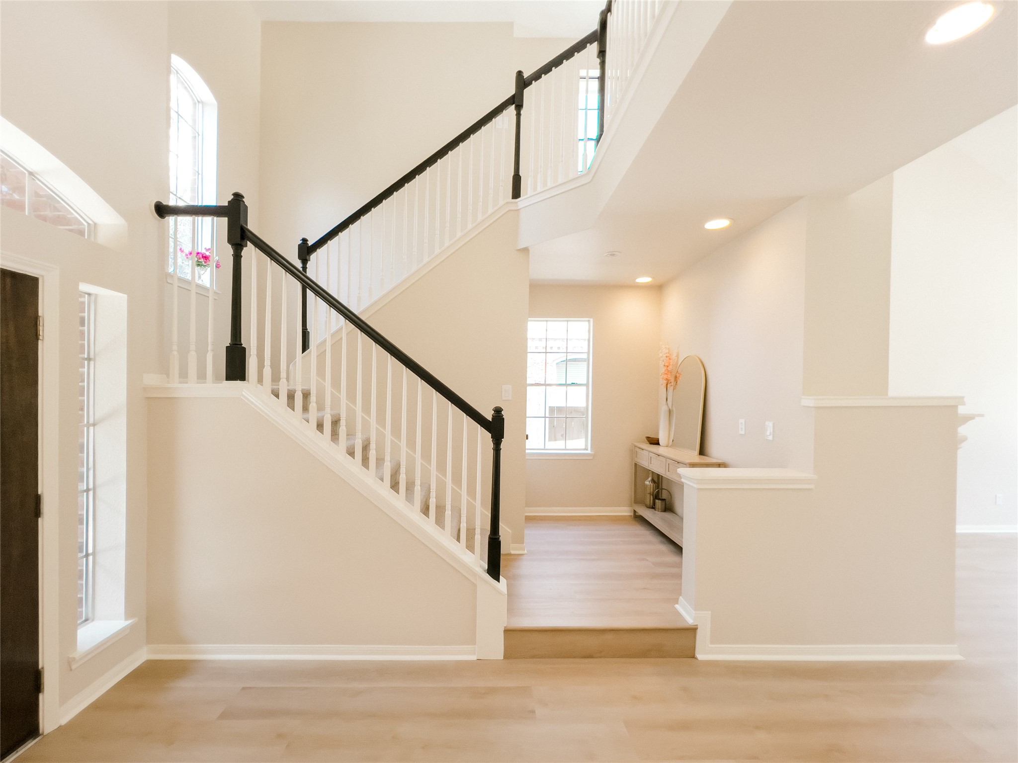 6131 Rachels Court Property Photo 3