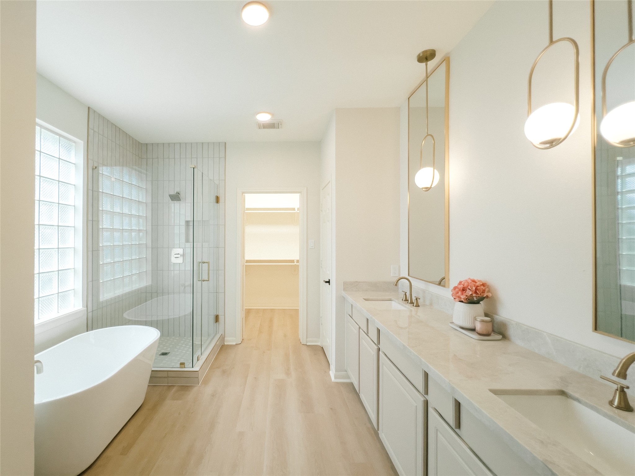 6131 Rachels Court Property Photo 11