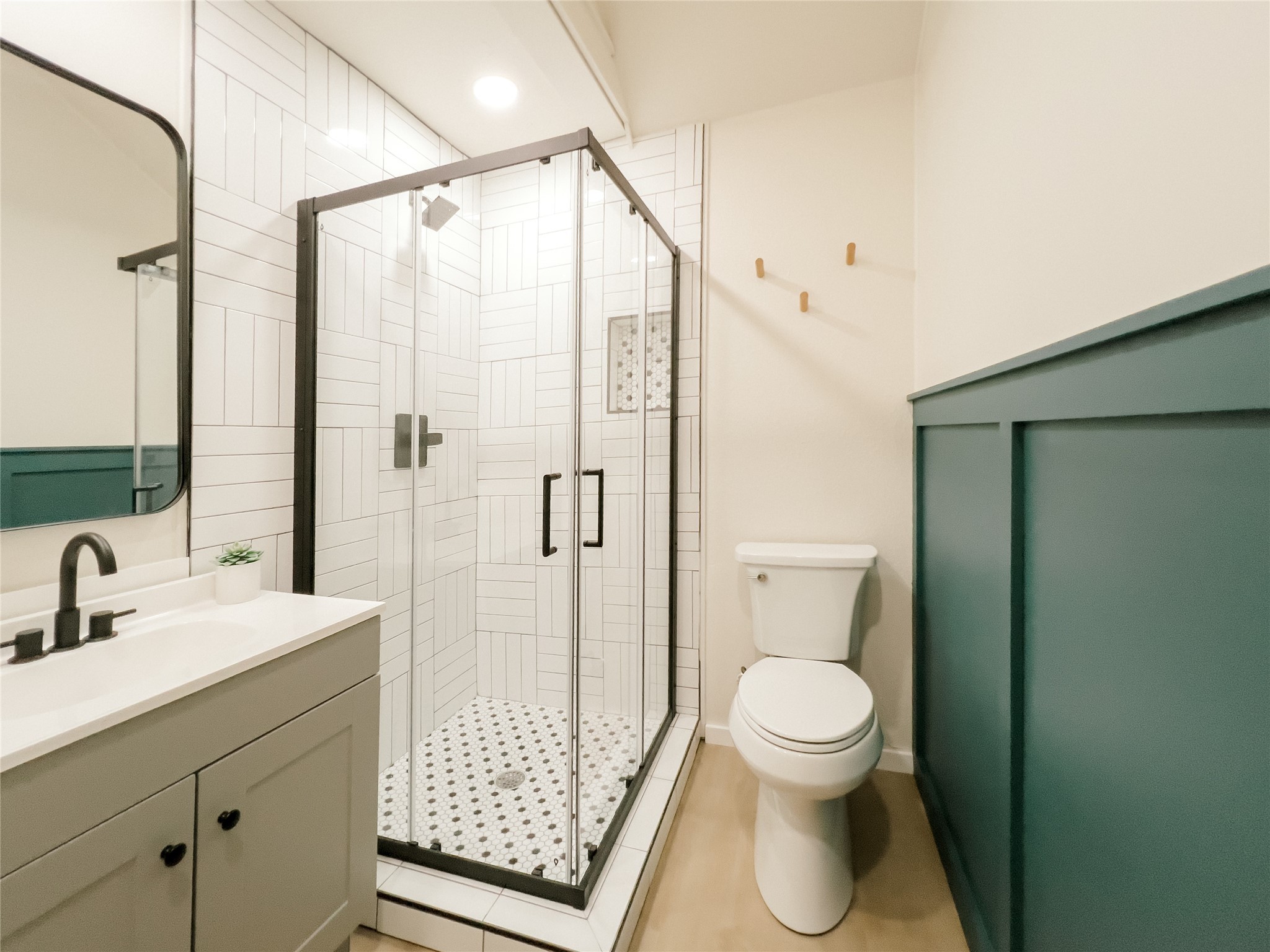 6131 Rachels Court Property Photo 17