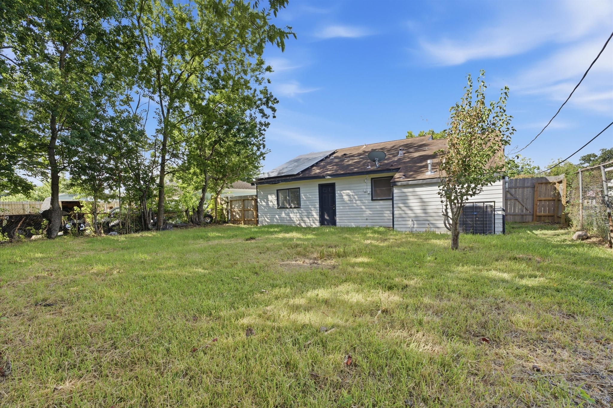 409 Alastair Drive Property Photo 2