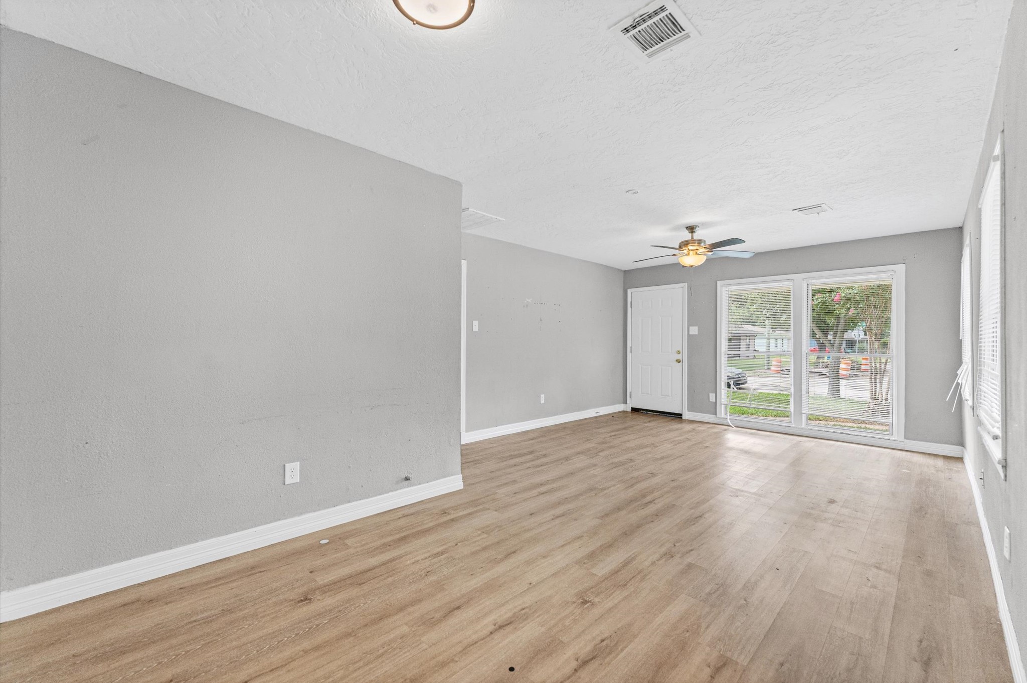 409 Alastair Drive Property Photo 6