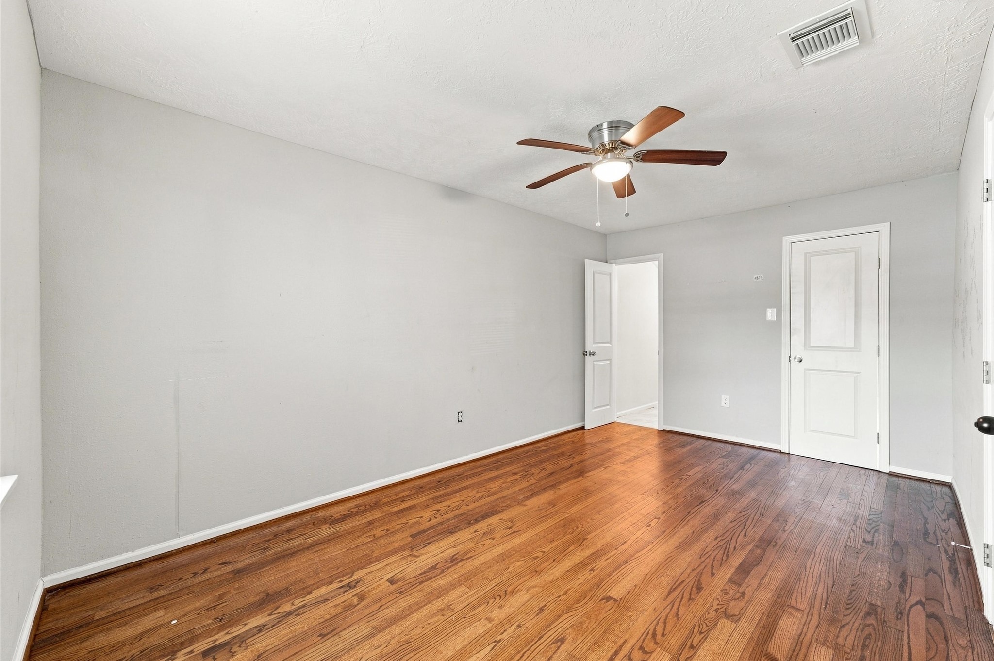 409 Alastair Drive Property Photo 10