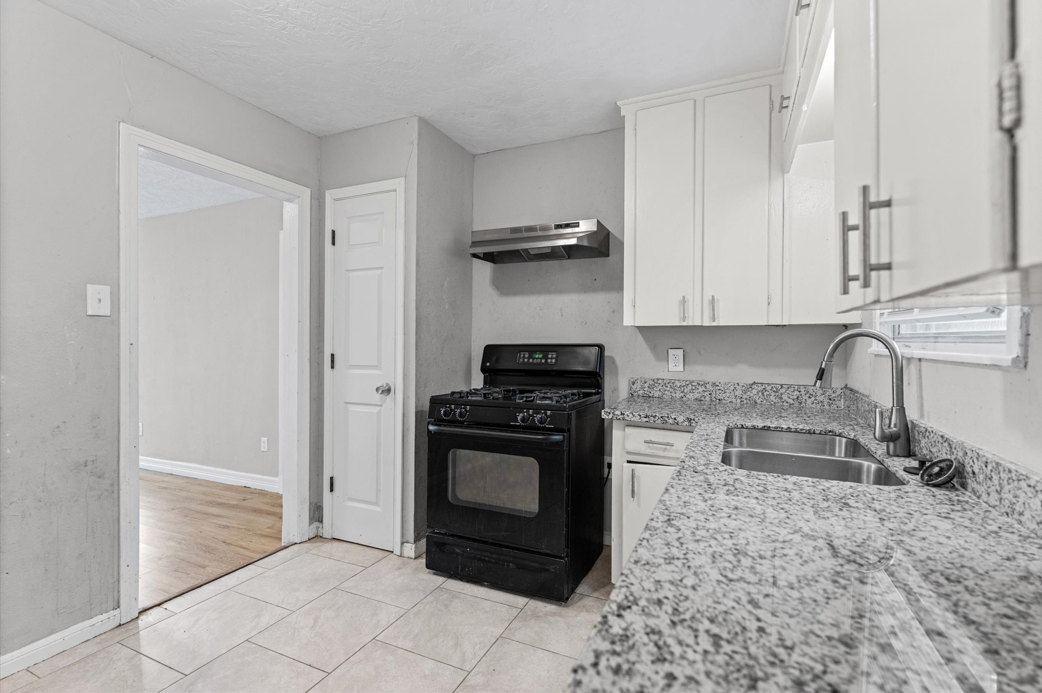 409 Alastair Drive Property Photo 13