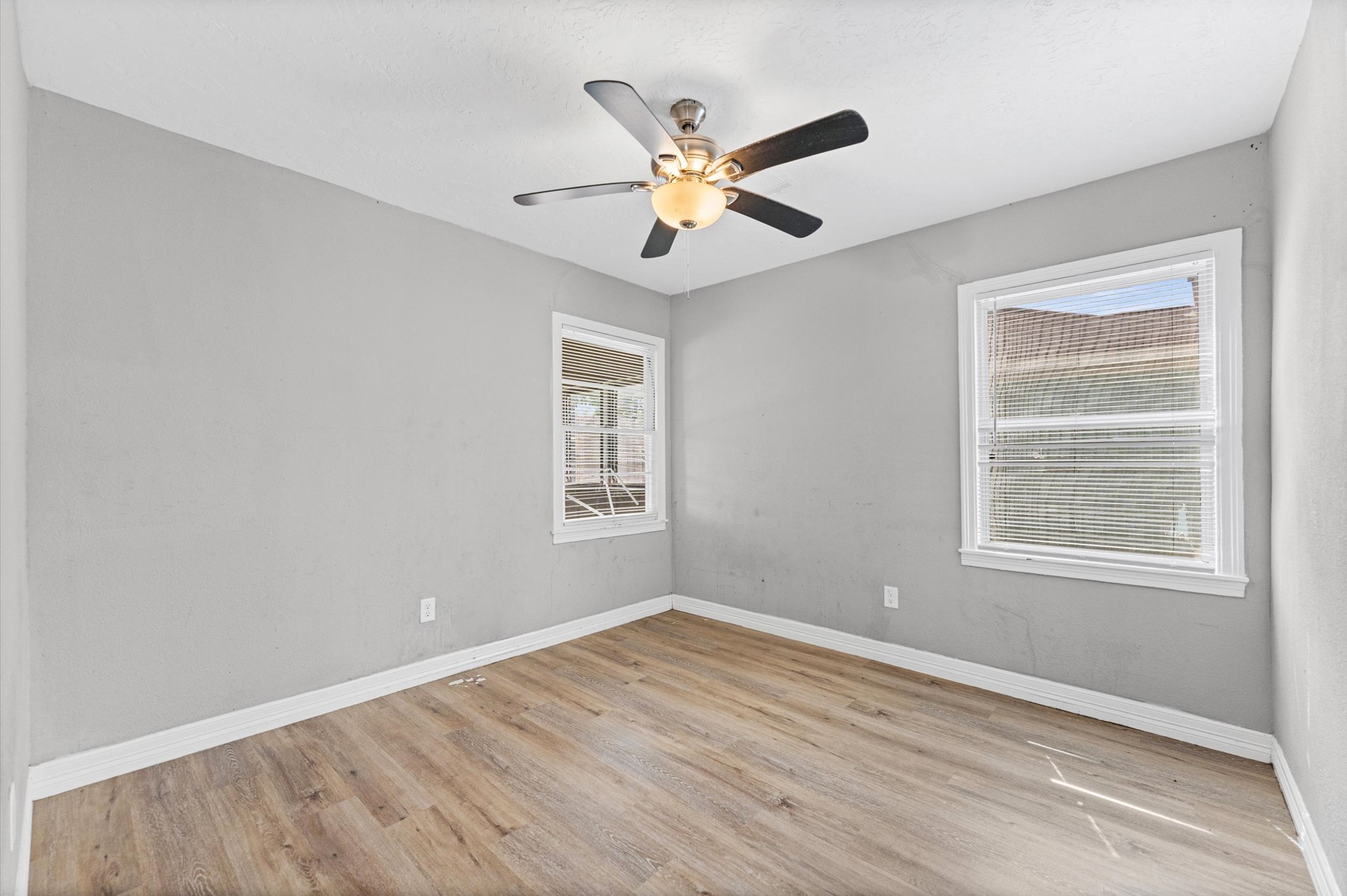 409 Alastair Drive Property Photo 15