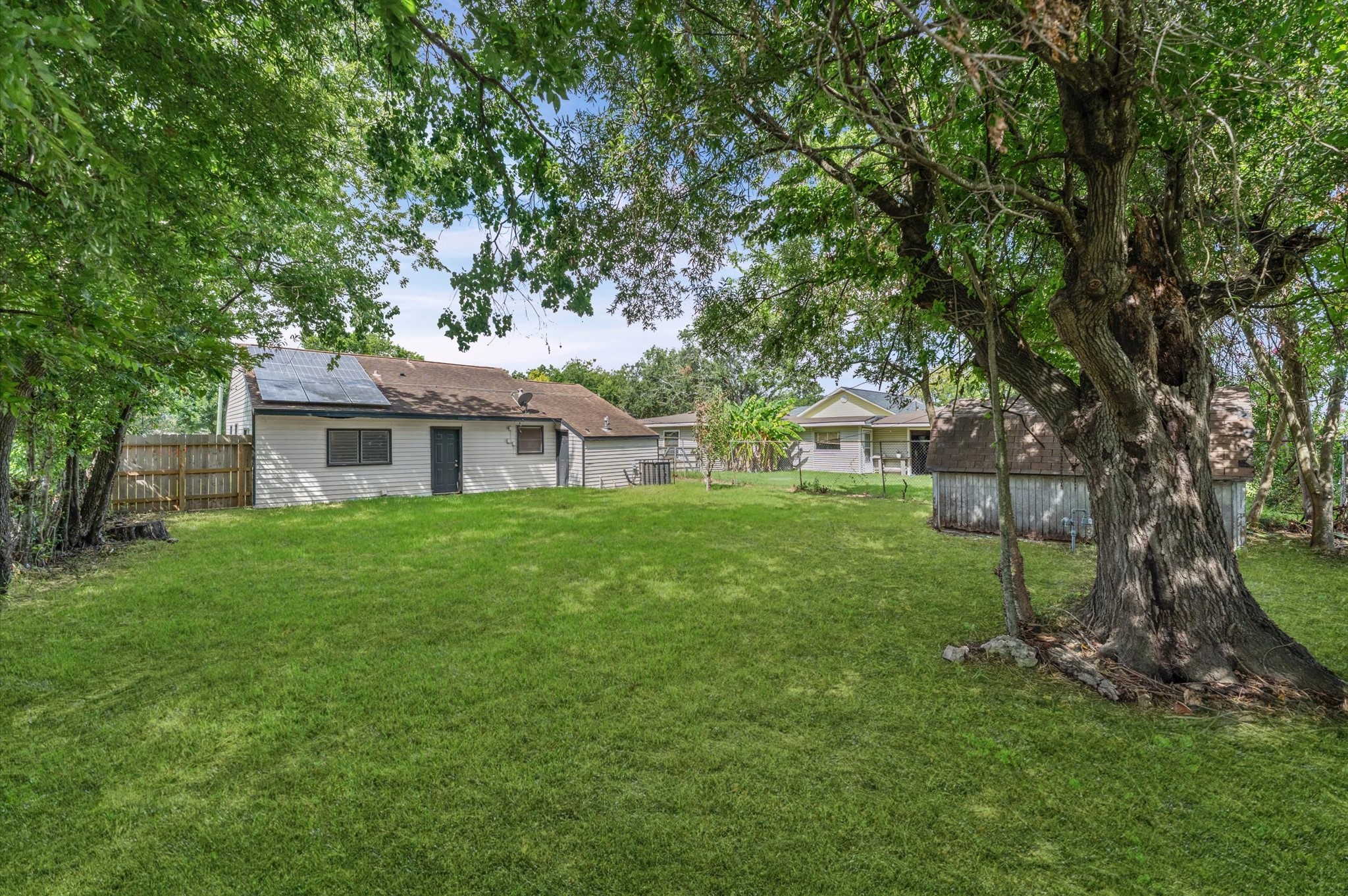 409 Alastair Drive Property Photo 21