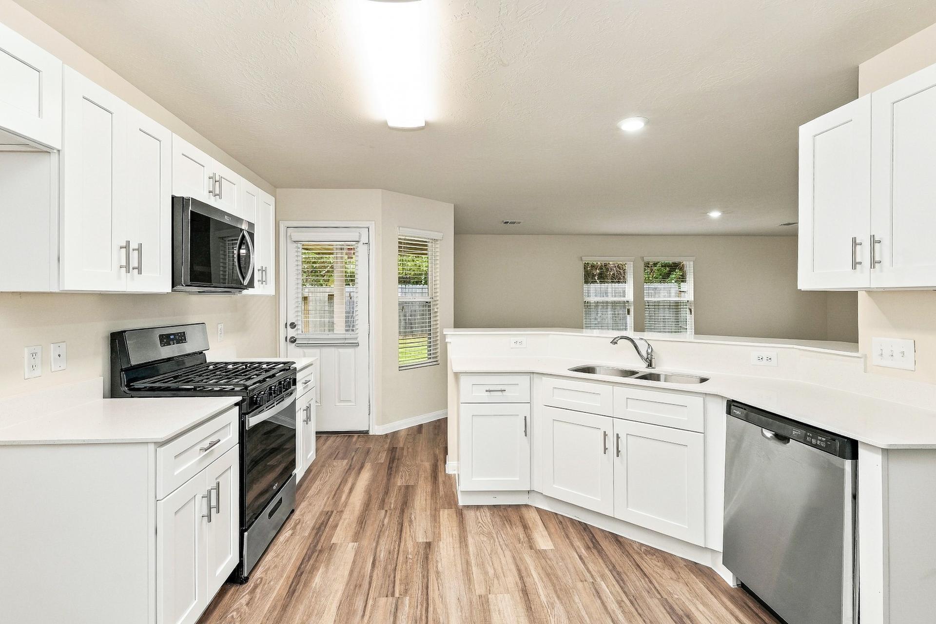 10015 Piave Drive Property Photo 2
