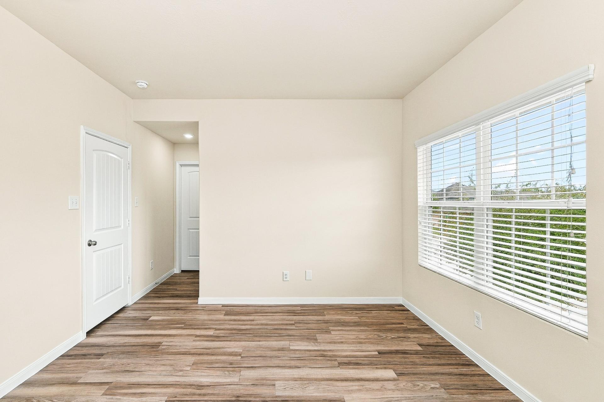 10015 Piave Drive Property Photo 8