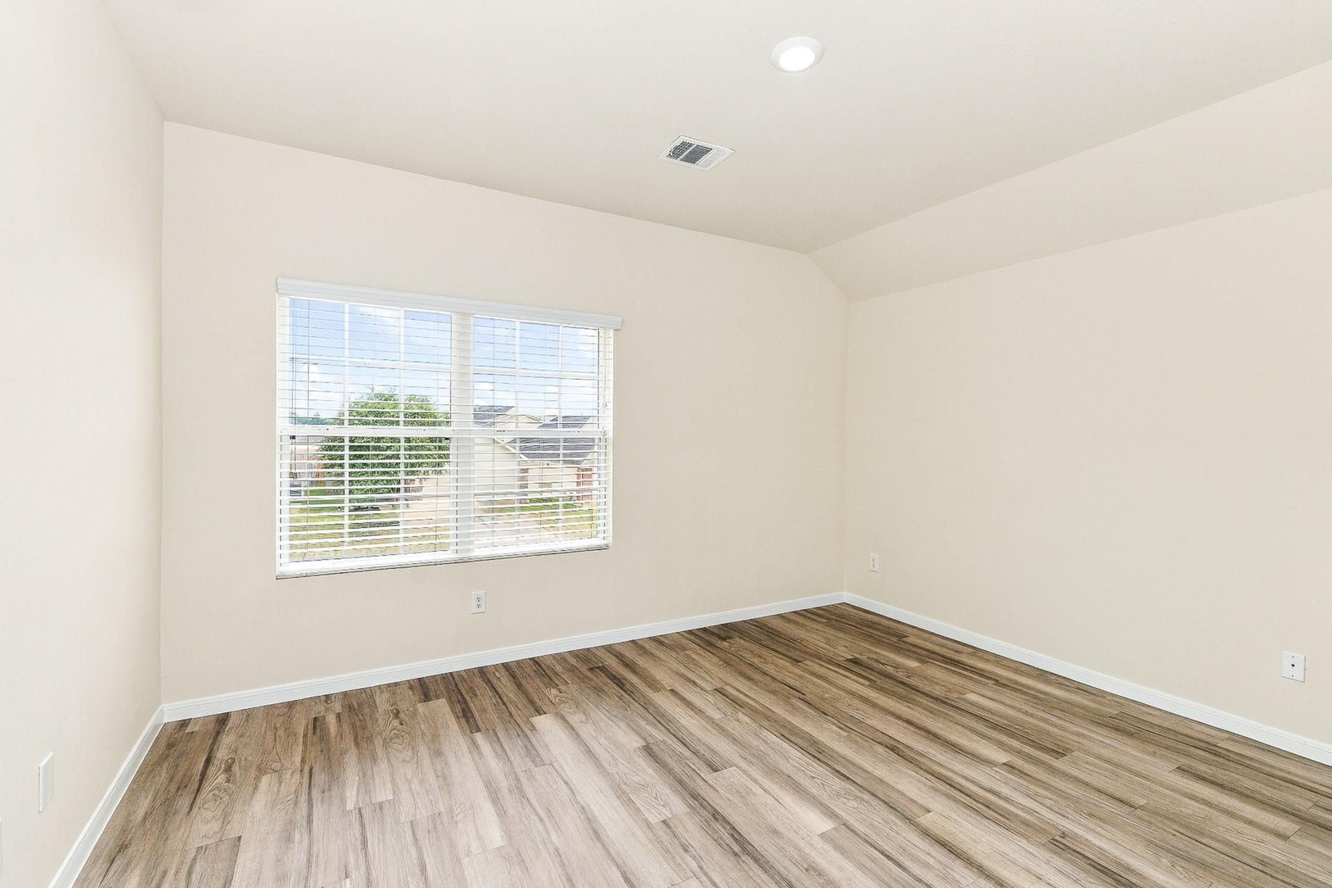 10015 Piave Drive Property Photo 10