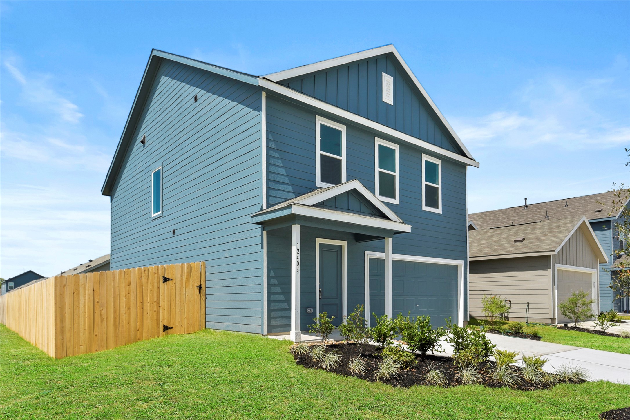12403 Mountain Daisy Road Property Photo 3