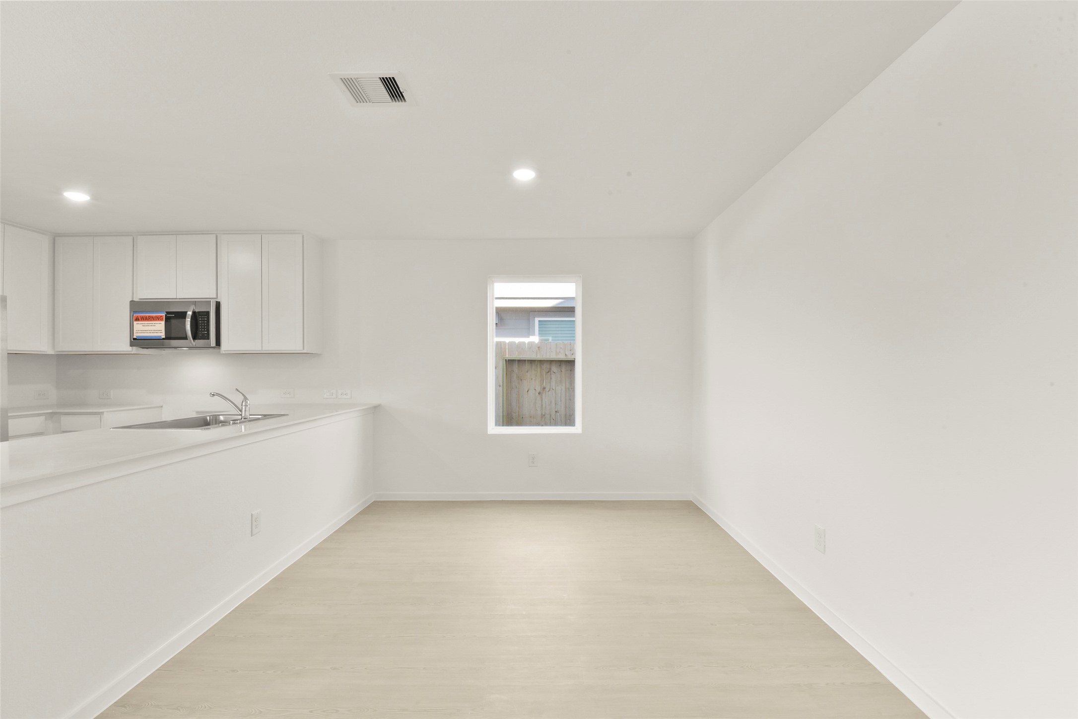 12403 Mountain Daisy Road Property Photo 11