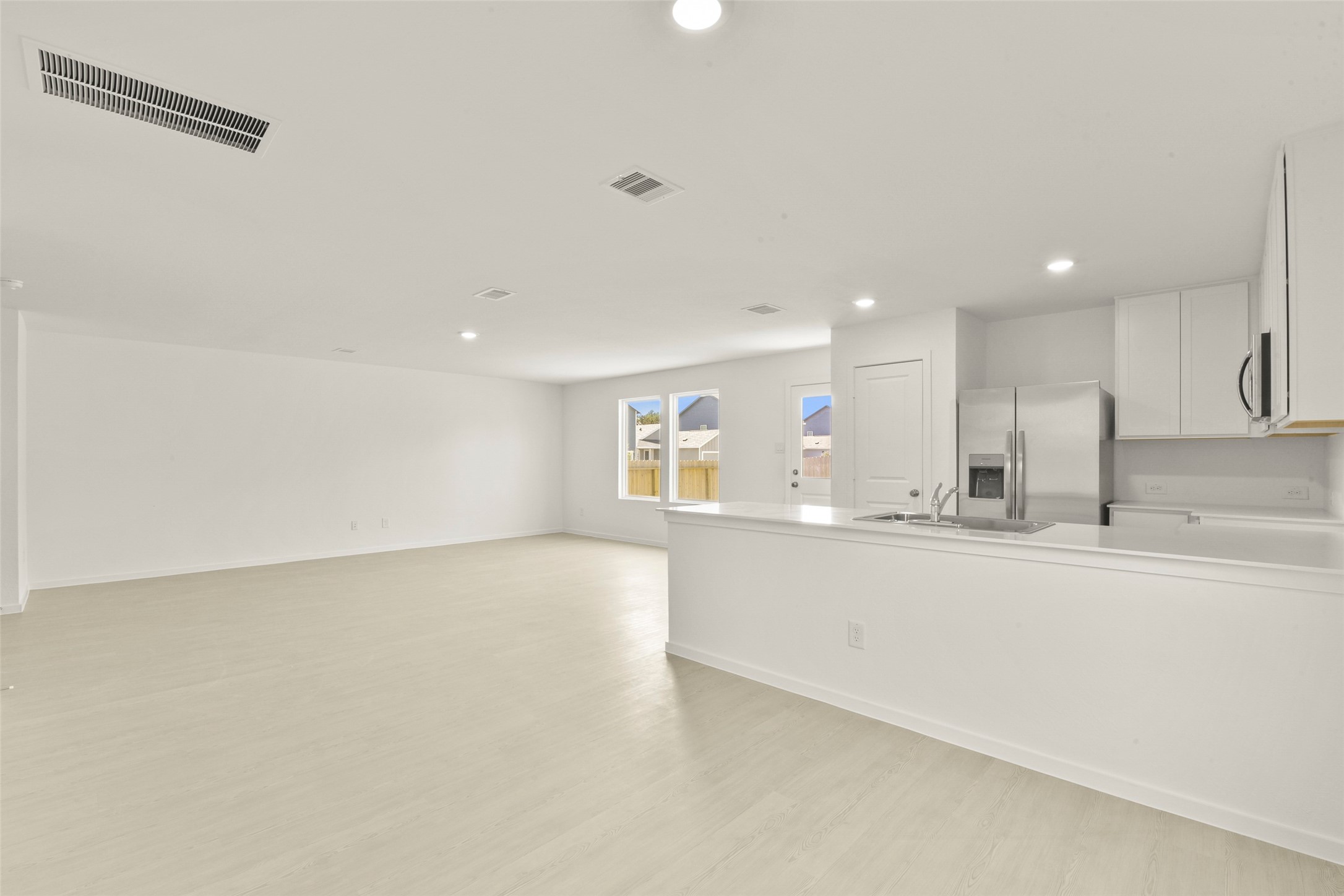 12403 Mountain Daisy Road Property Photo 12