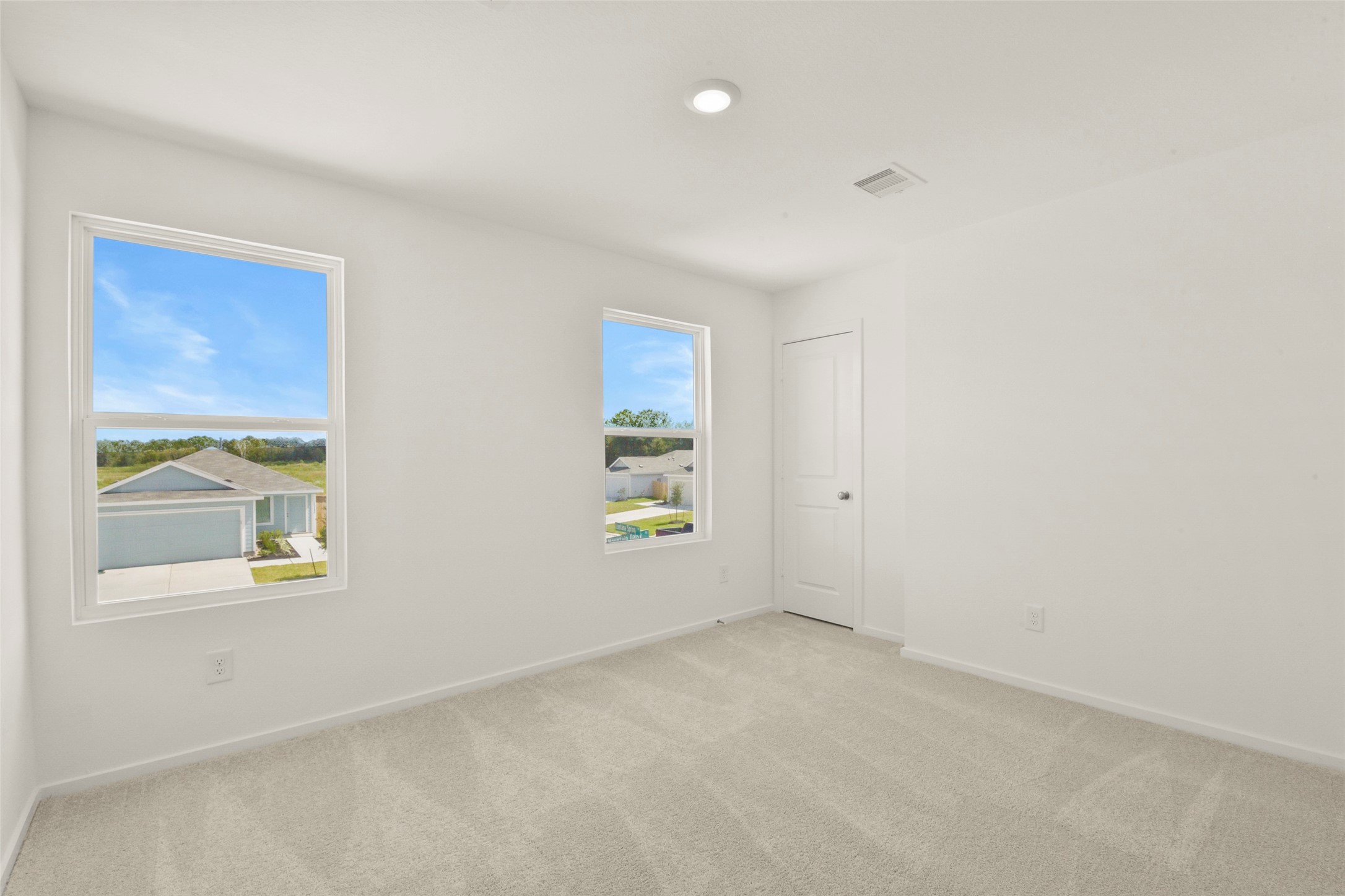 12403 Mountain Daisy Road Property Photo 34