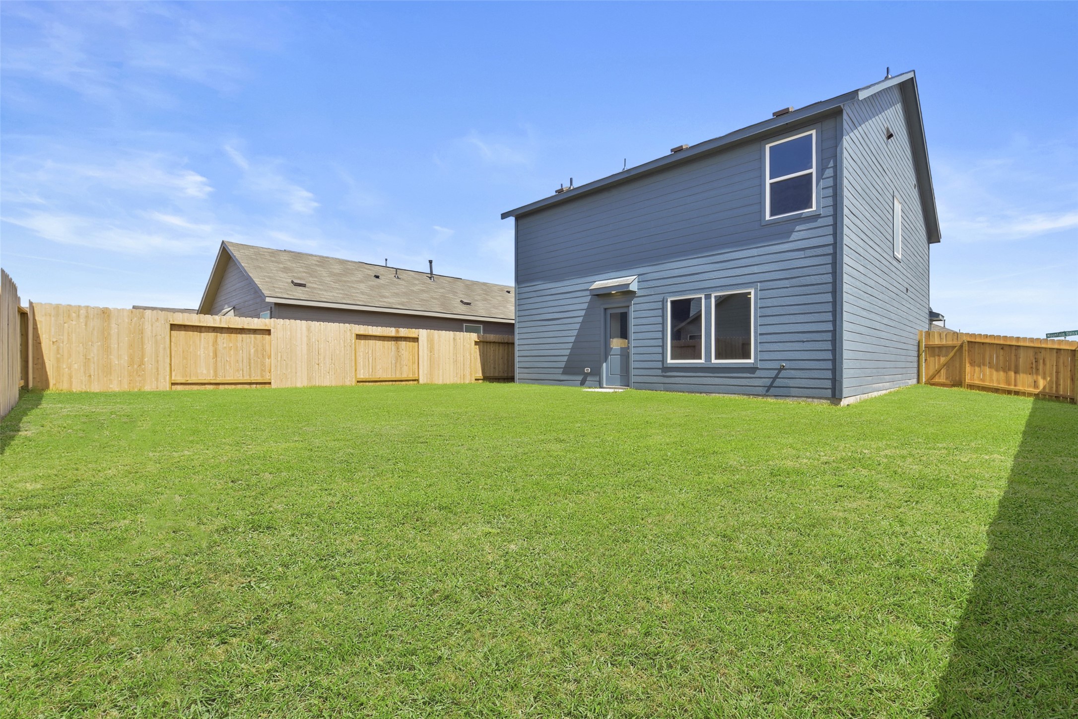 12403 Mountain Daisy Road Property Photo 38