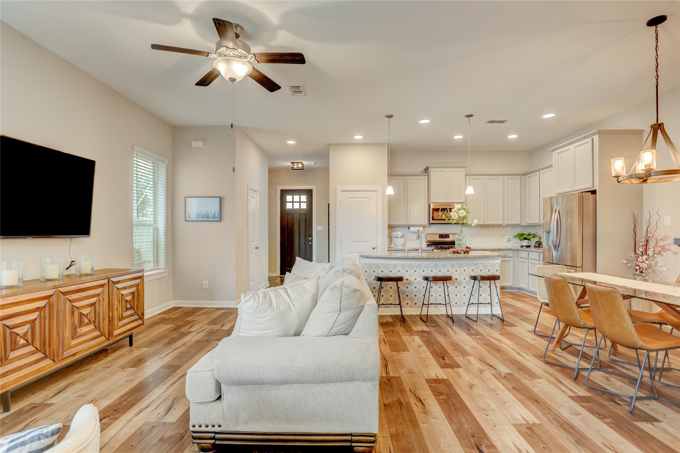 5918 Dark Kite Trail Property Photo 13