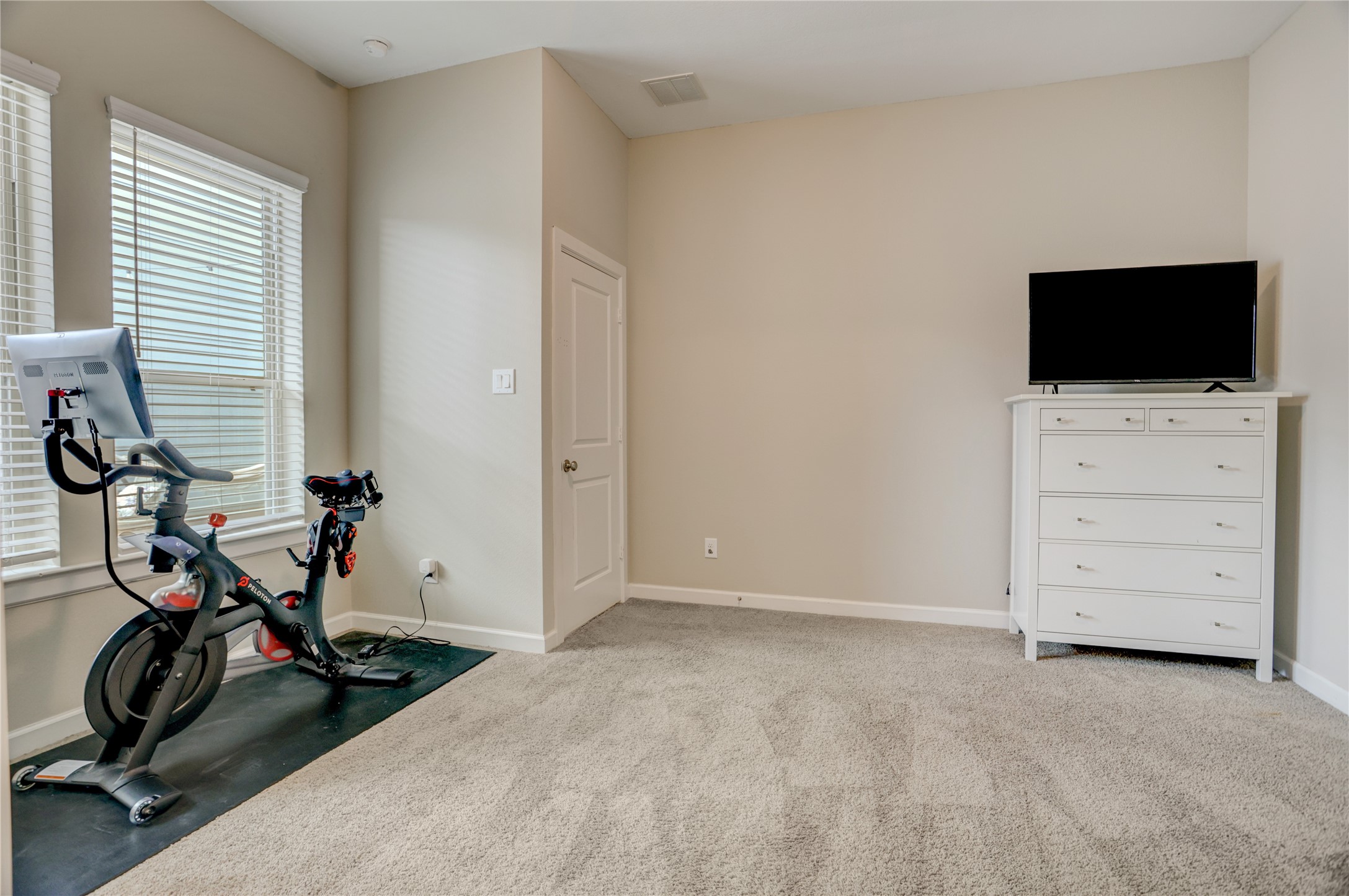 5918 Dark Kite Trail Property Photo 16