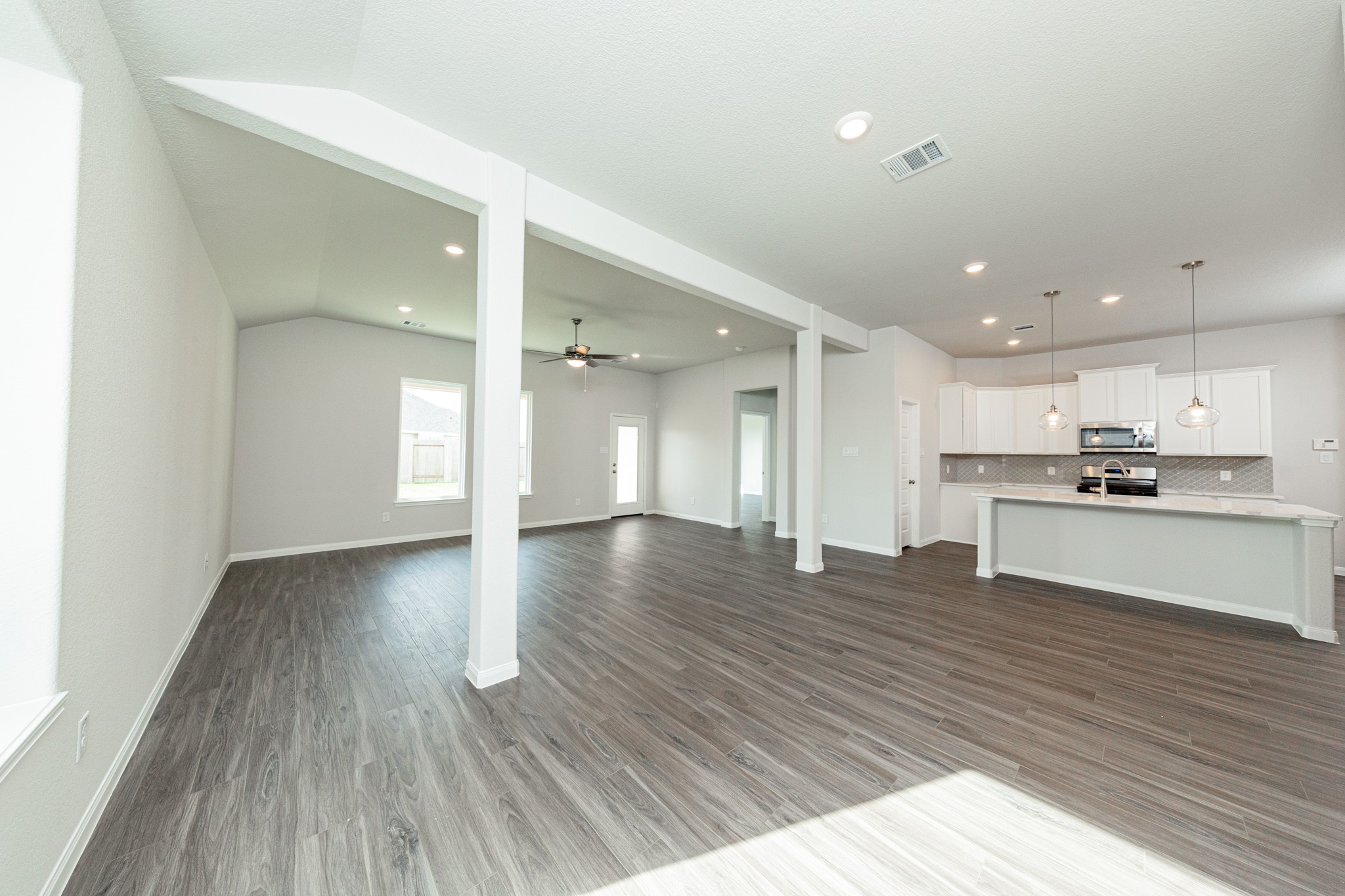 3033 Mustang Grove Way Property Photo 16