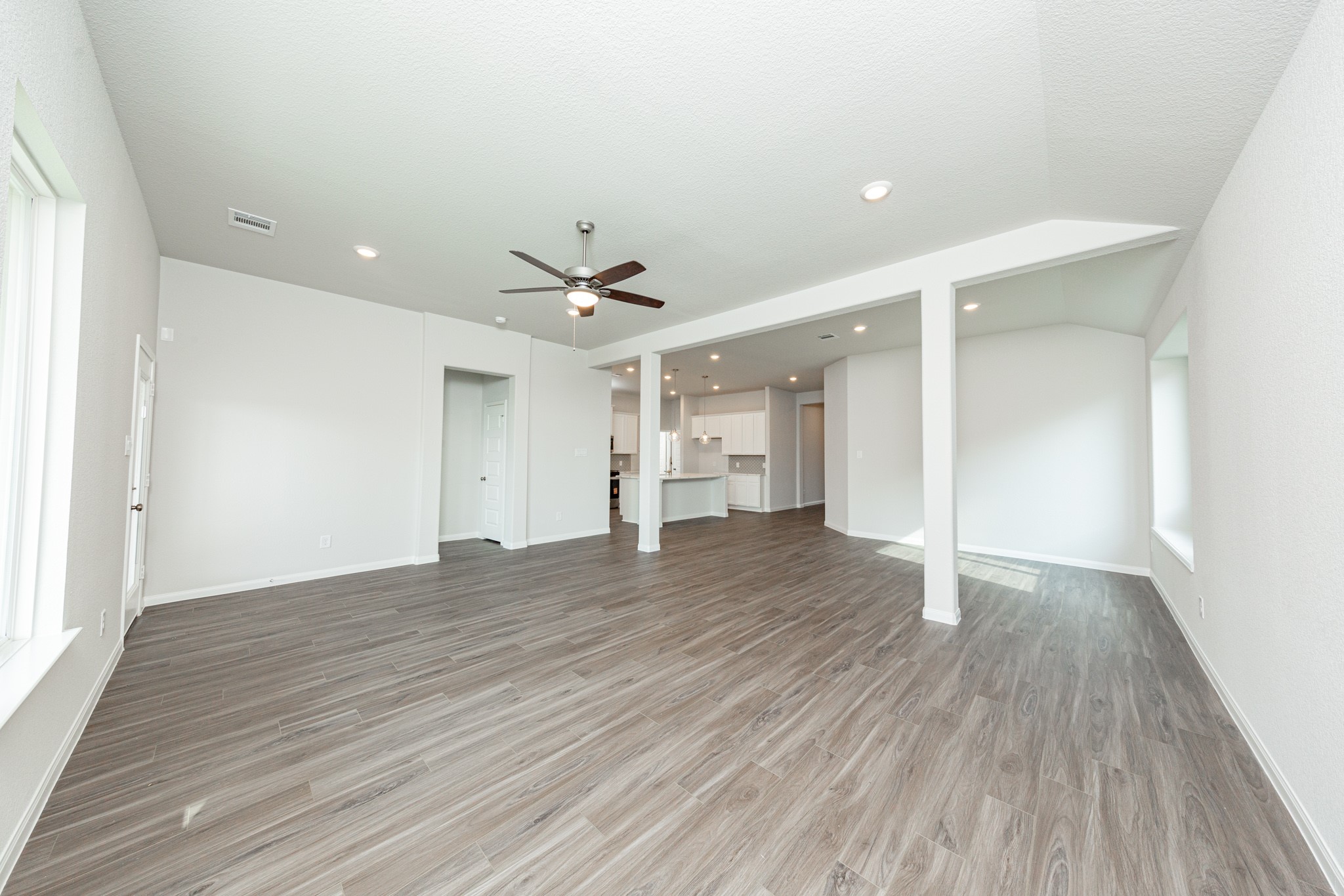 3033 Mustang Grove Way Property Photo 17