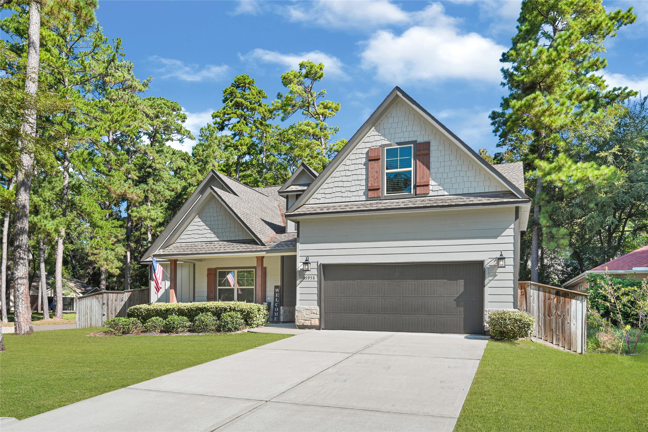 13958 Challenger Drive Property Photo 2