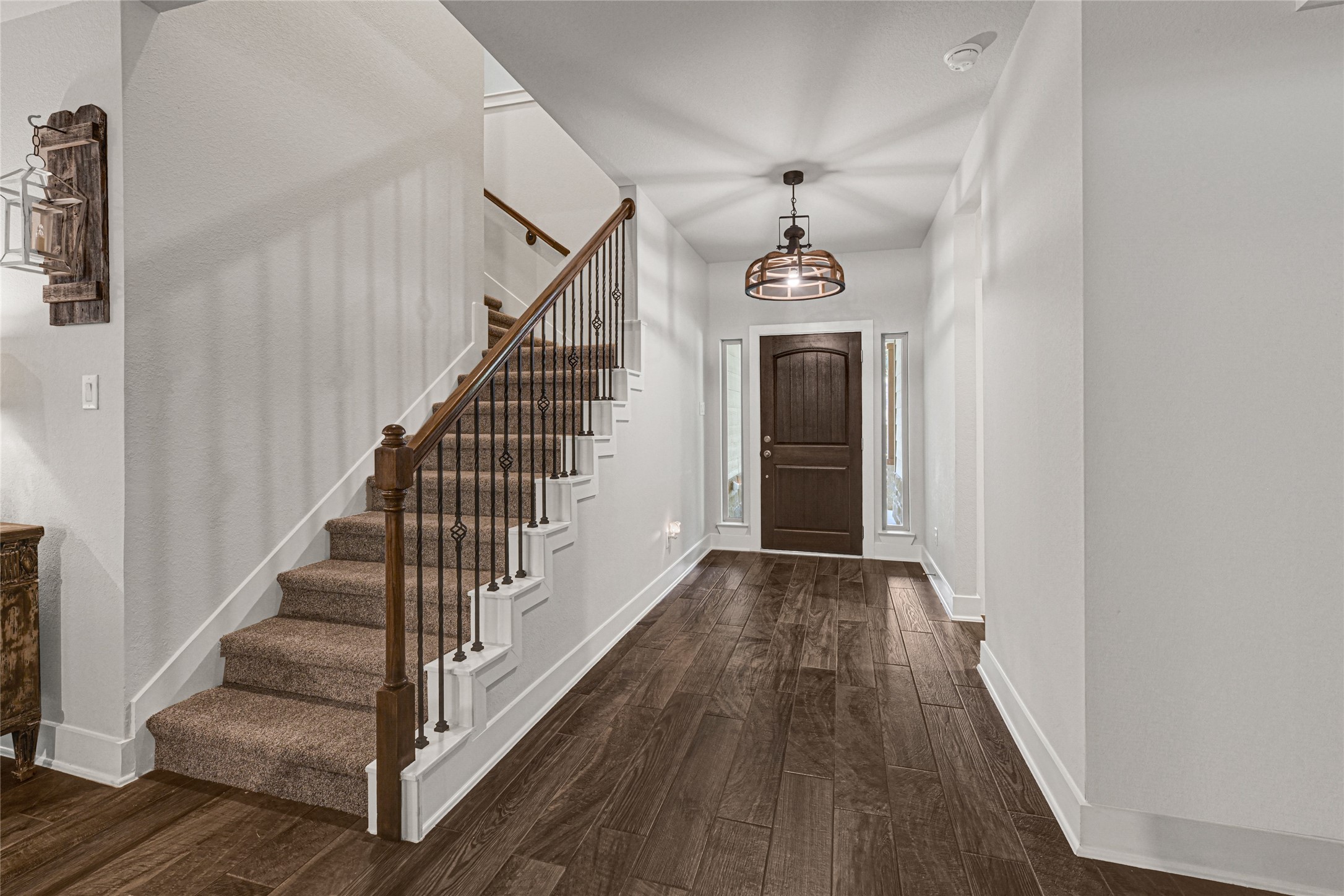 13958 Challenger Drive Property Photo 4