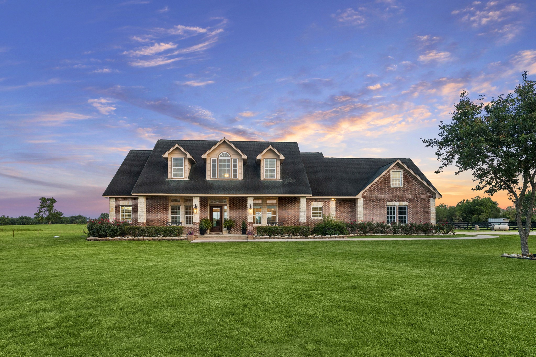 2258 Maler Road Property Photo 1