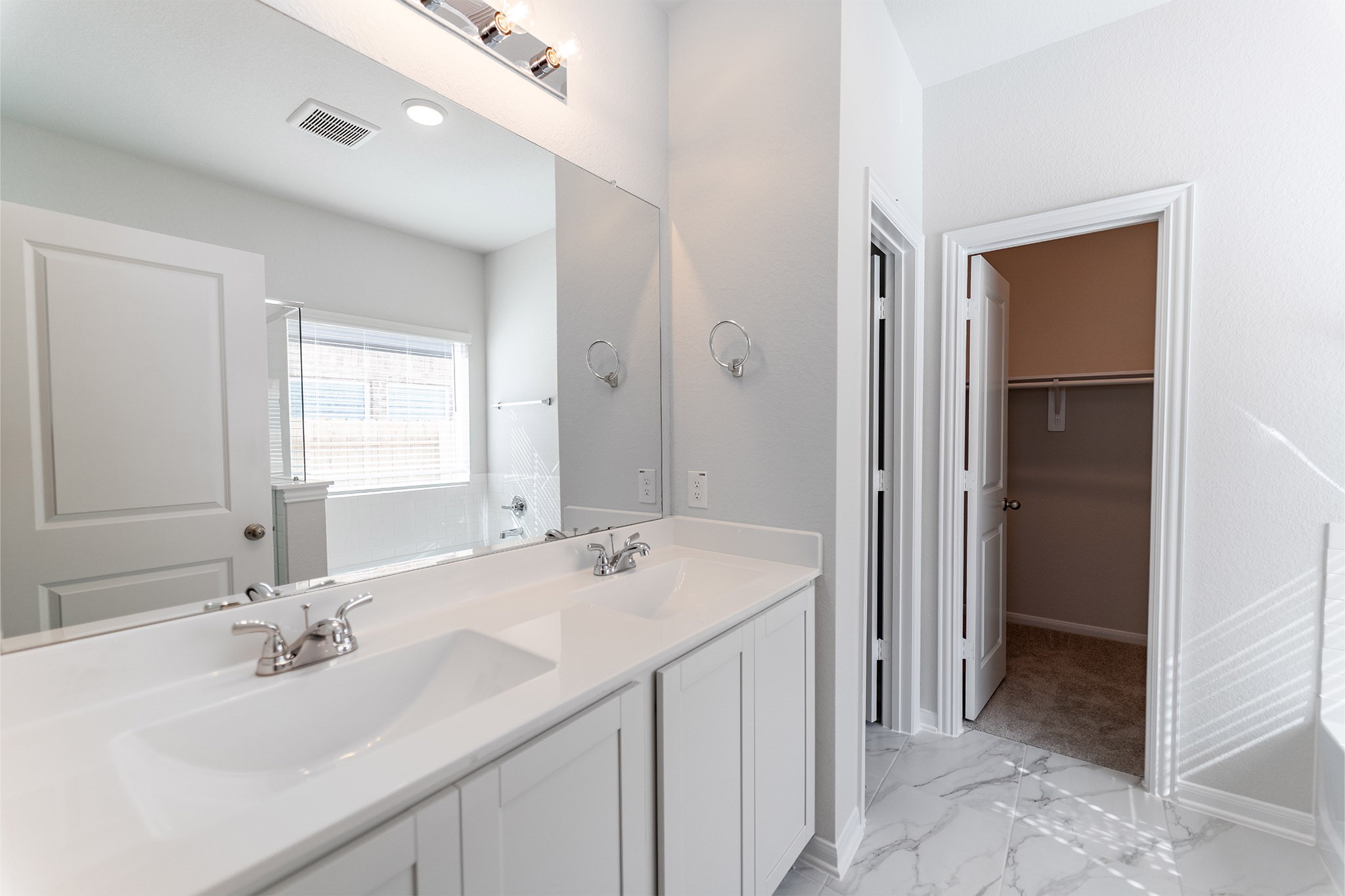 414 Hazy Meadows Drive Property Photo 16