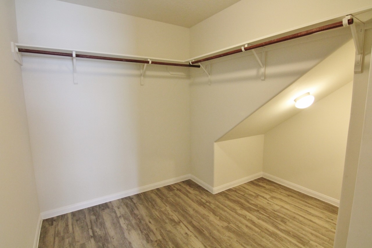 5450 Quail Cove Lane Property Photo 8