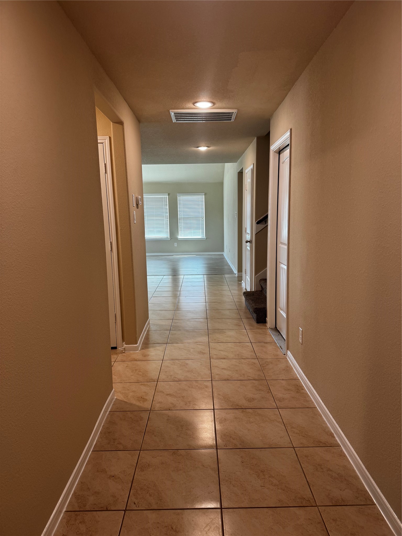 2903 Mcdonough Way Property Photo 3