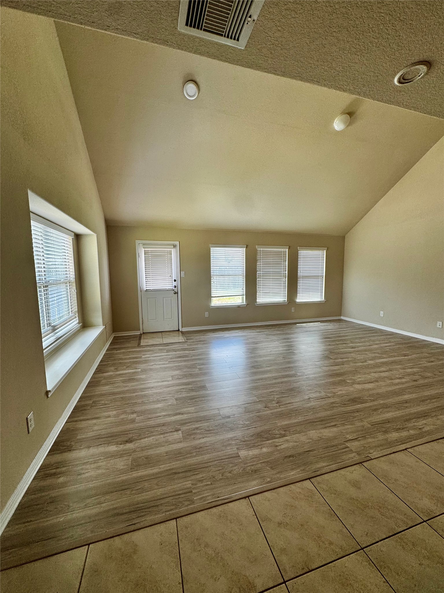 2903 Mcdonough Way Property Photo 8