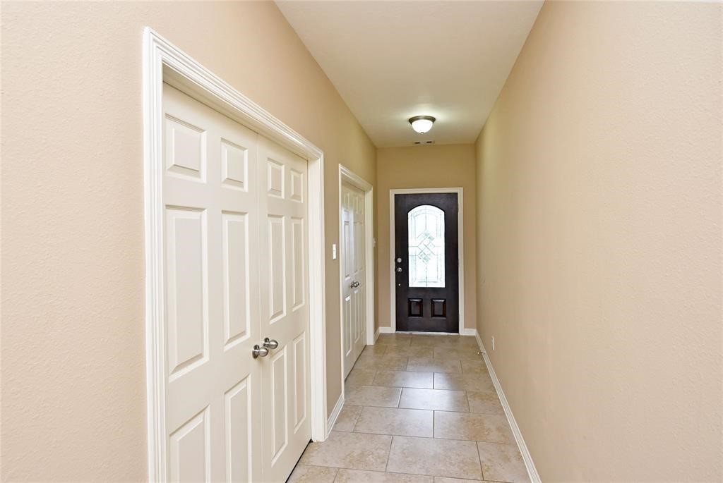 4050 Calaway Oaks Lane Property Photo 3
