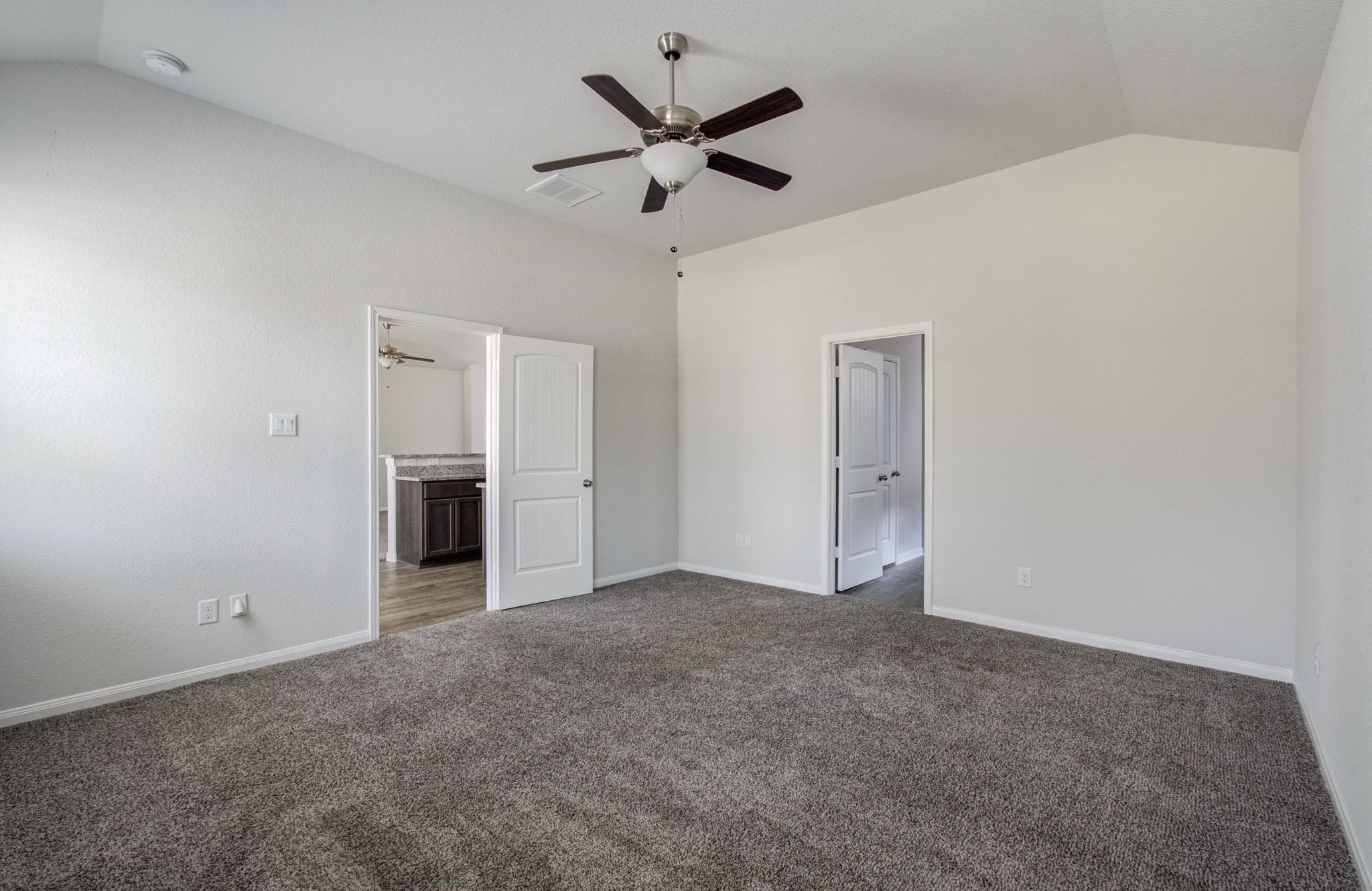 2009 Cedar Branch Drive Property Photo 16