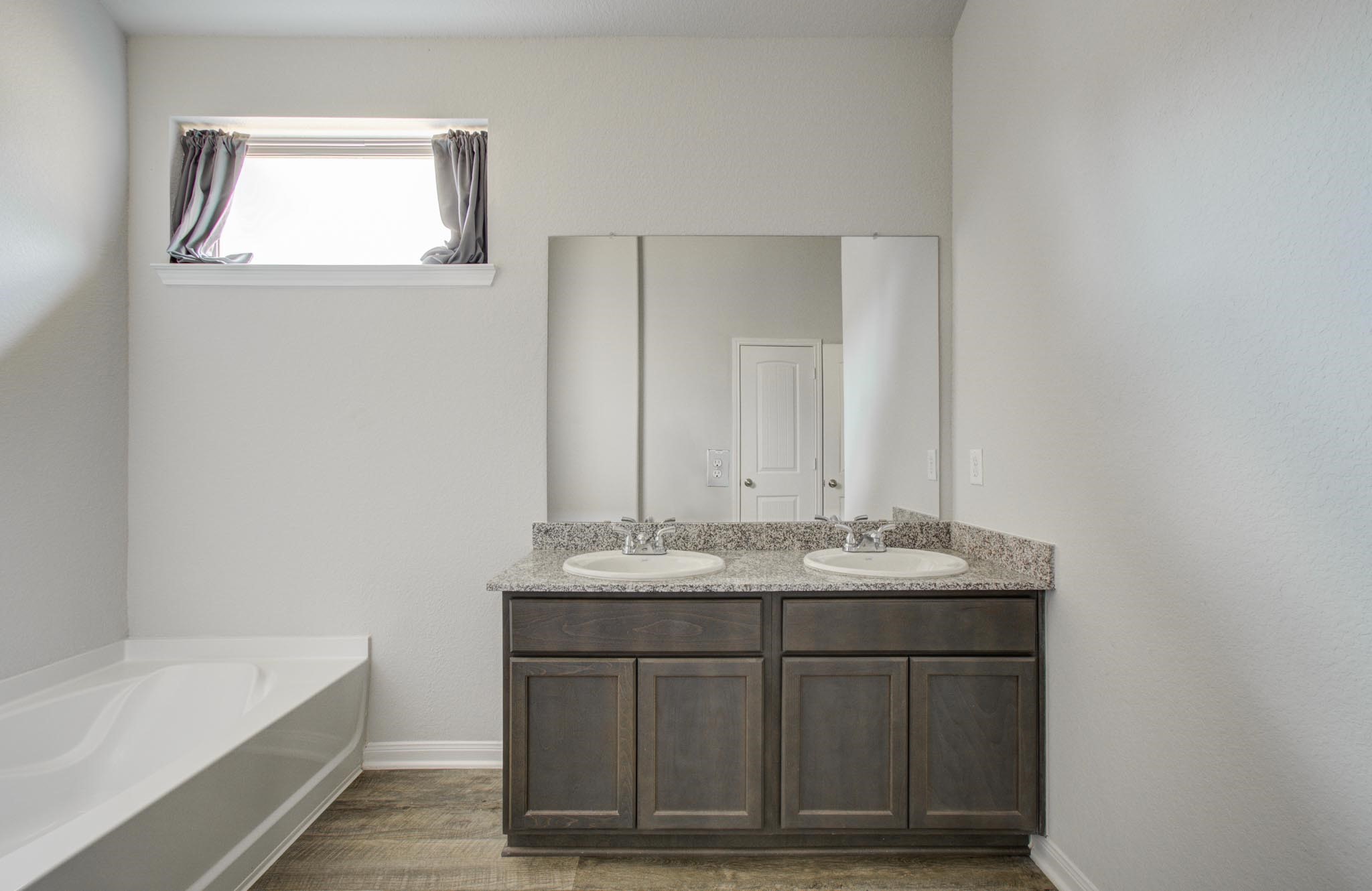 2009 Cedar Branch Drive Property Photo 19