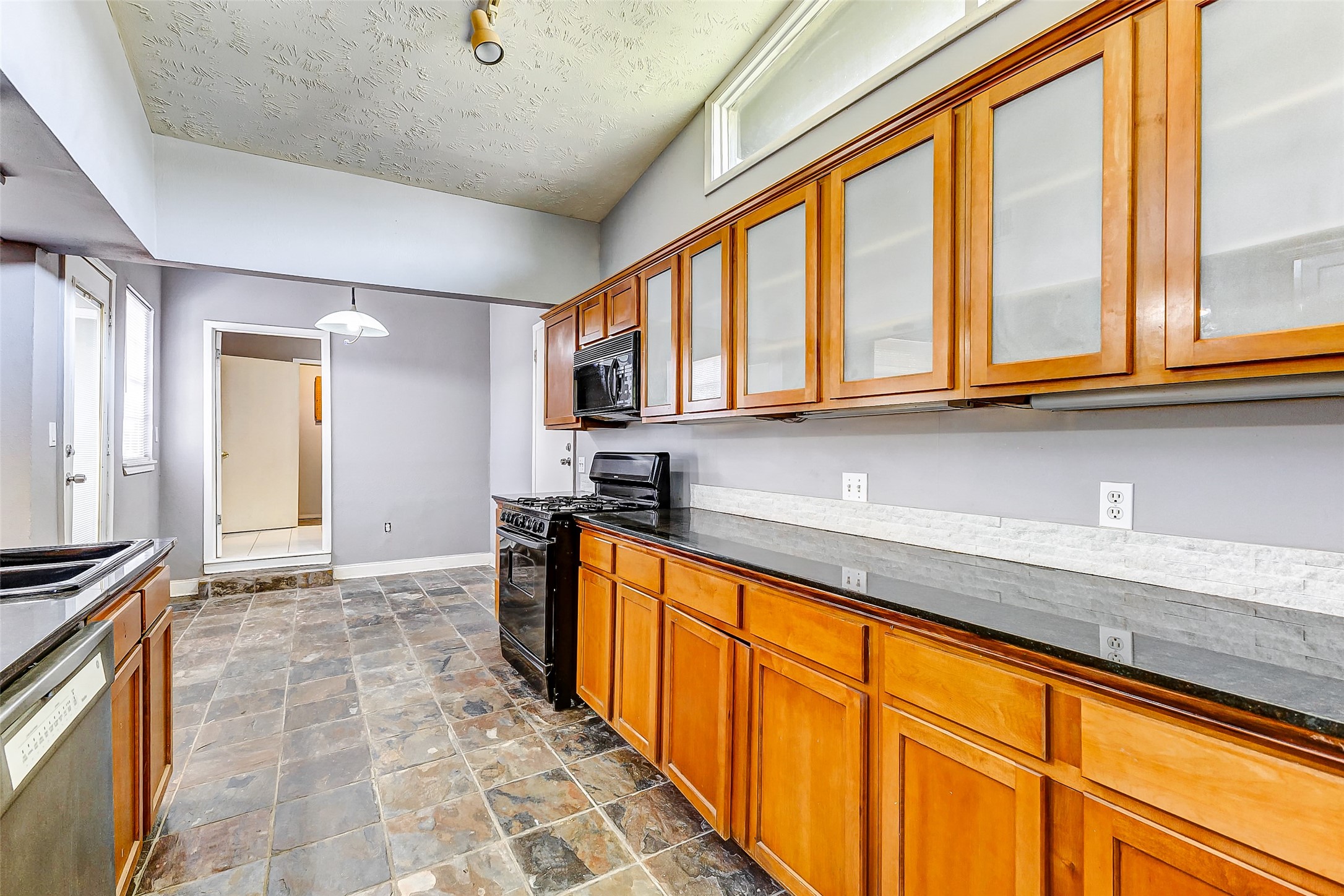 5519 Burlinghall Drive Property Photo 25