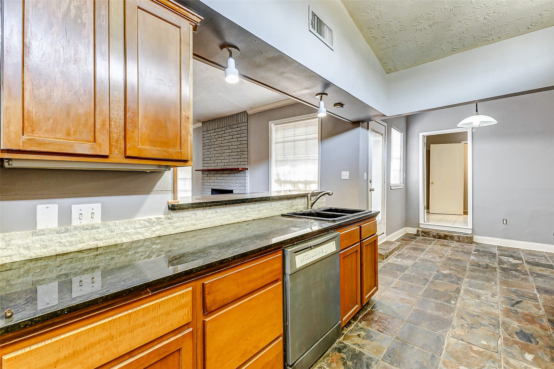 5519 Burlinghall Drive Property Photo 26