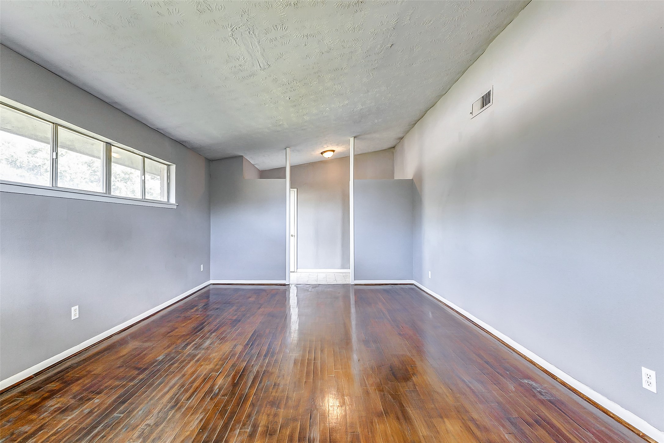 5519 Burlinghall Drive Property Photo 27