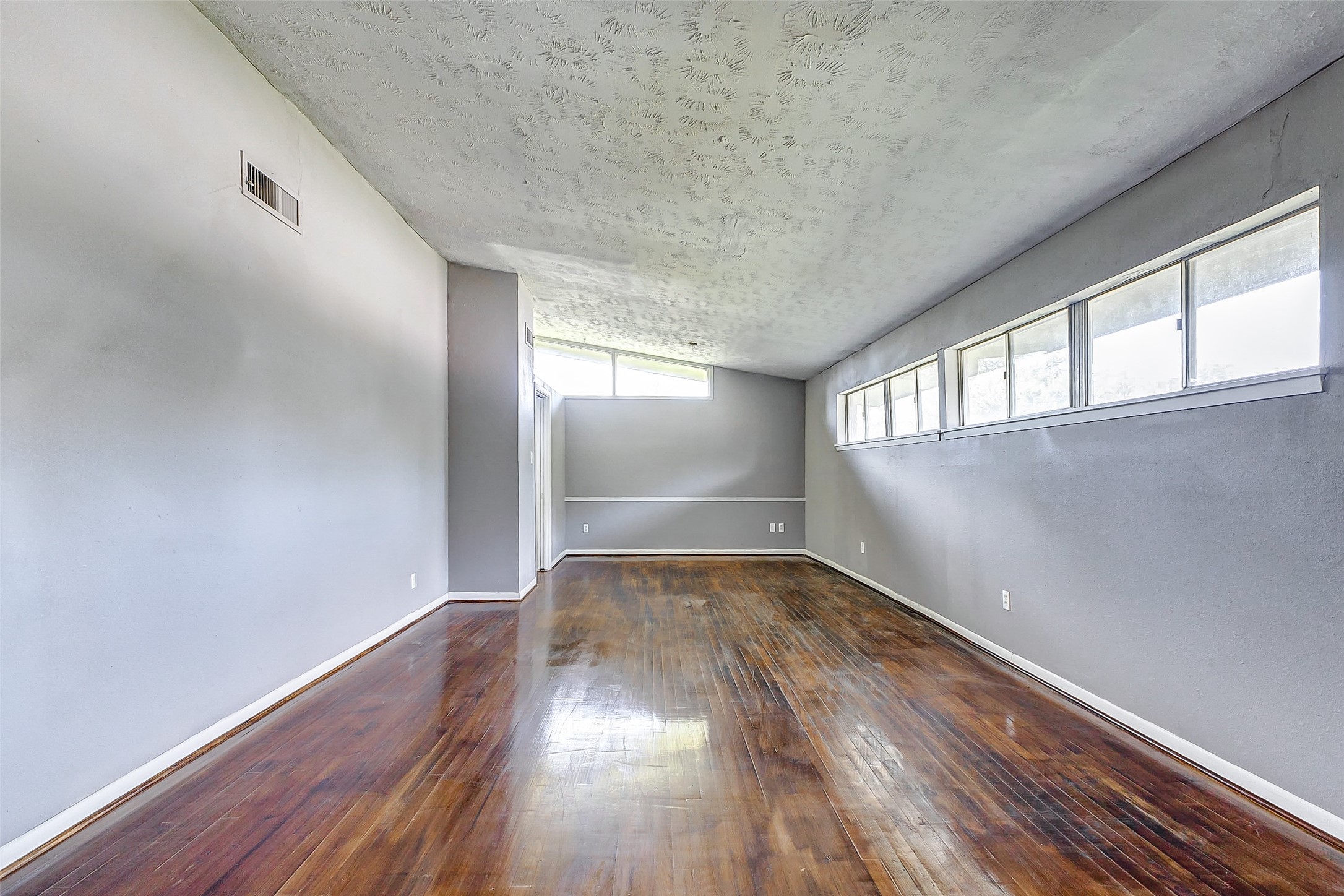 5519 Burlinghall Drive Property Photo 29